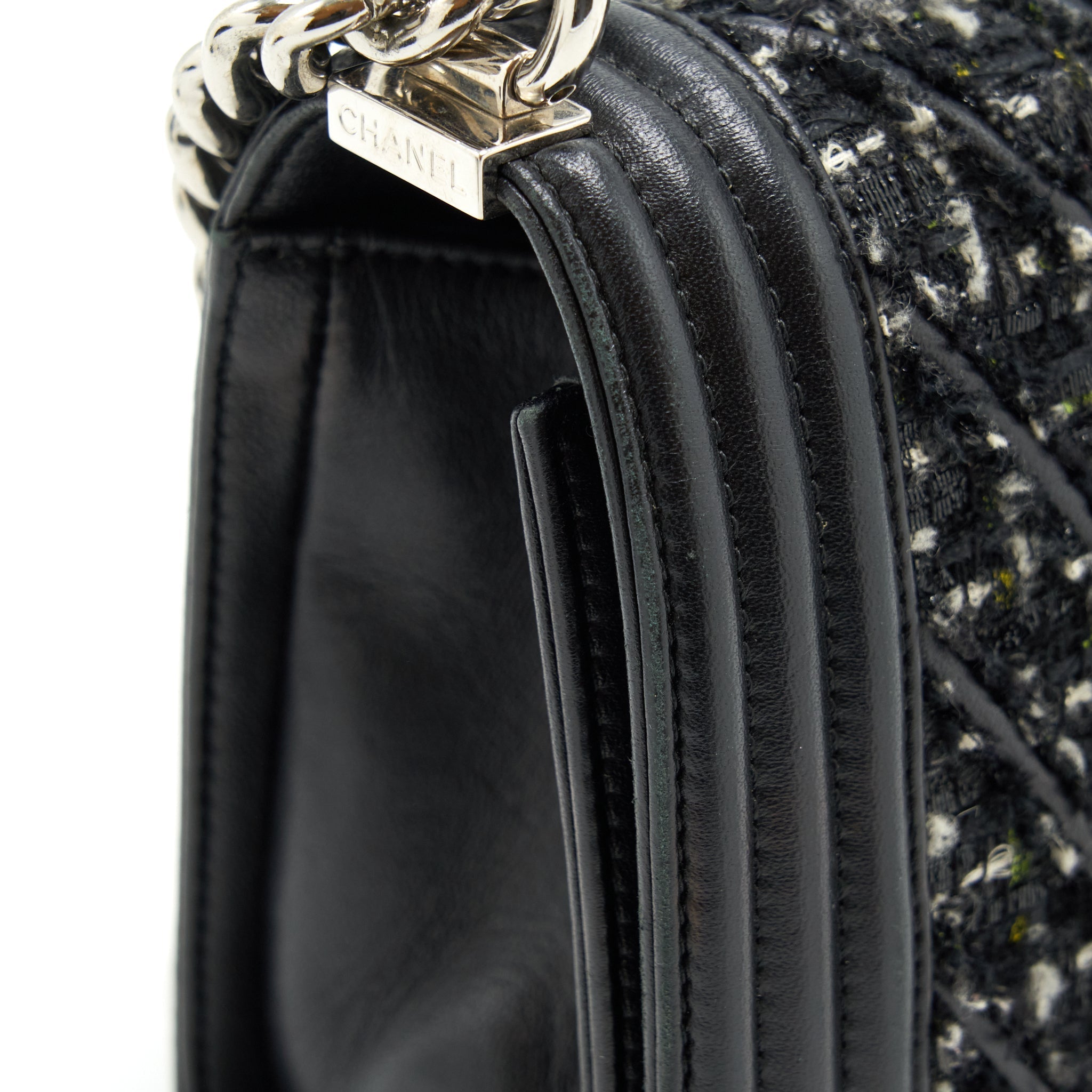 CHANEL BOY MEDIUM TWEED/LAMBSKIN BLACK SHW