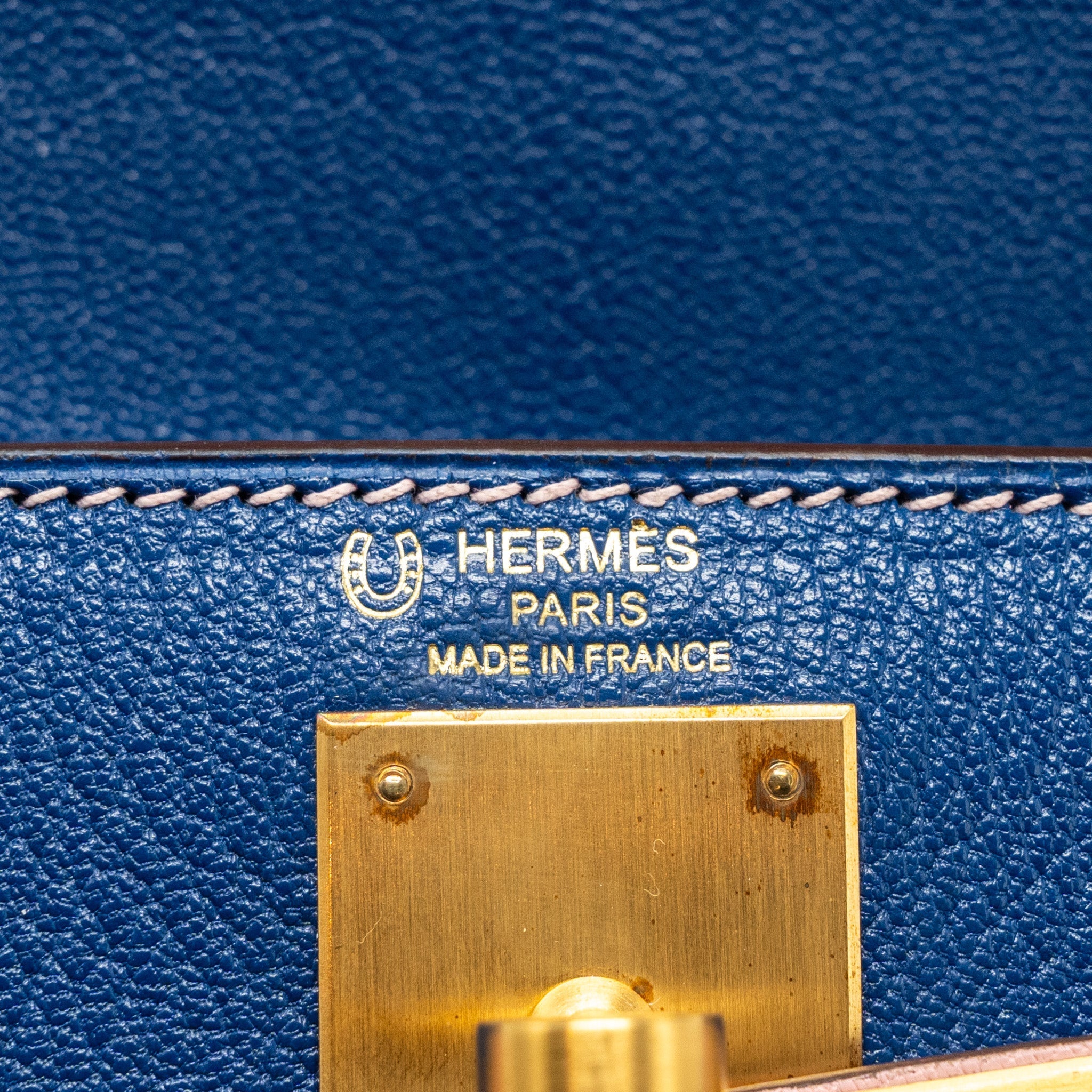 HERMES KELLY 28 SPECIAL ORDER CHEVRE MYSORE BLUE SAPPHIRE / ROSE SAKURA BRUSHED GHW