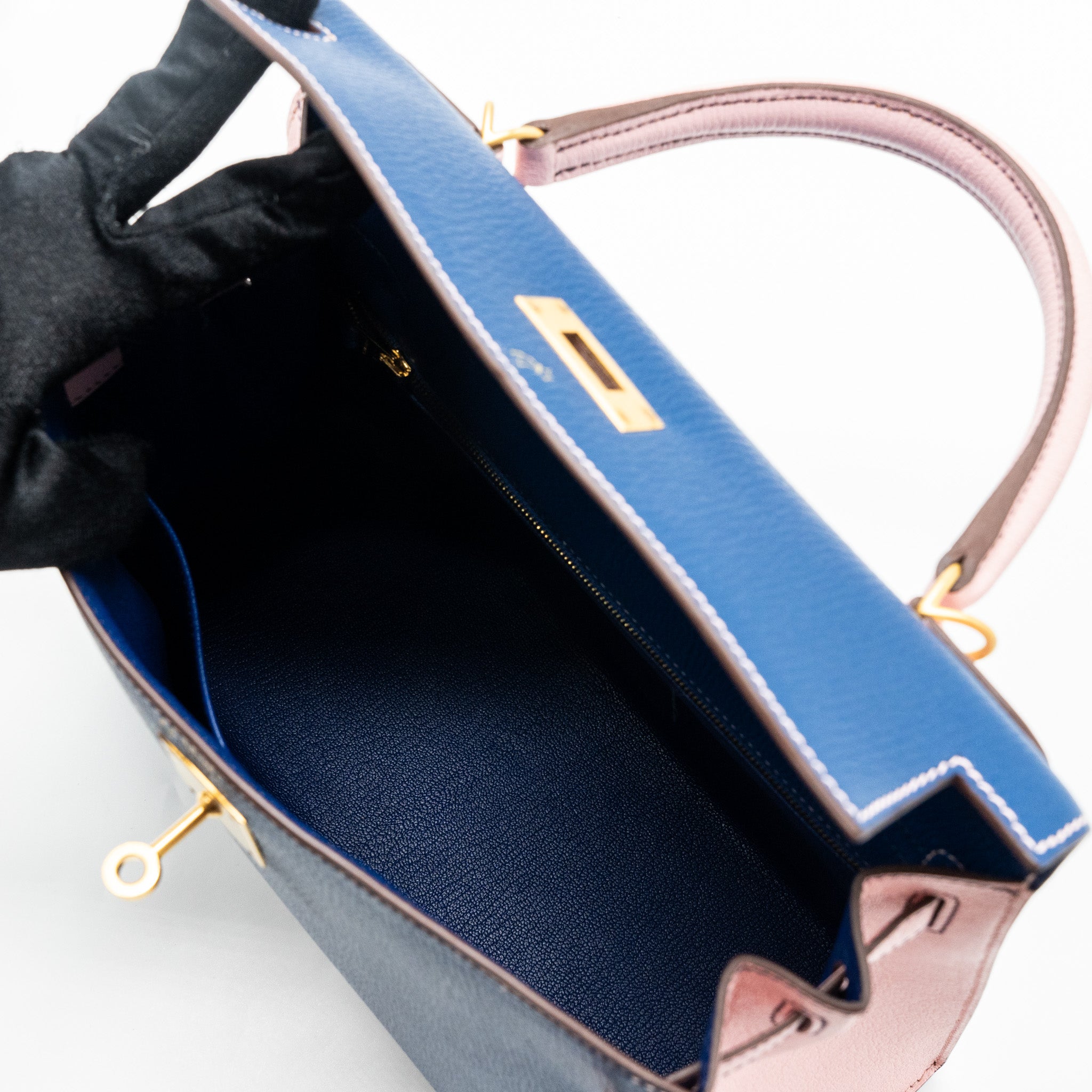 HERMES KELLY 28 SPECIAL ORDER CHEVRE MYSORE BLUE SAPPHIRE / ROSE SAKURA BRUSHED GHW