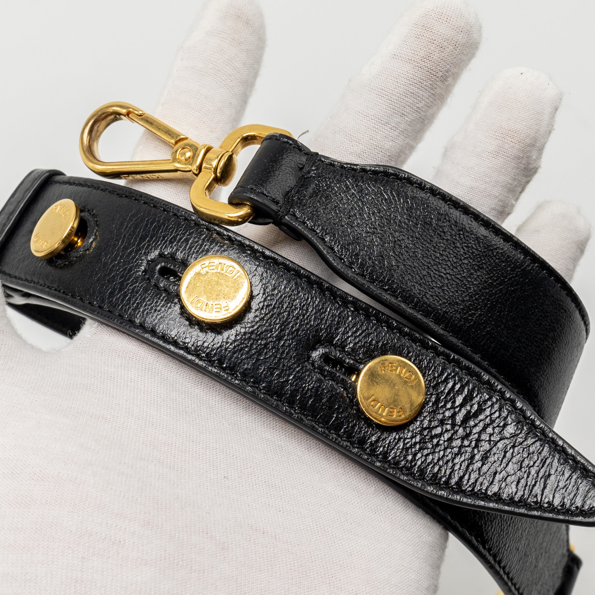 FENDI KAN U SHOULDER BAG LEATHER BLACK GHW