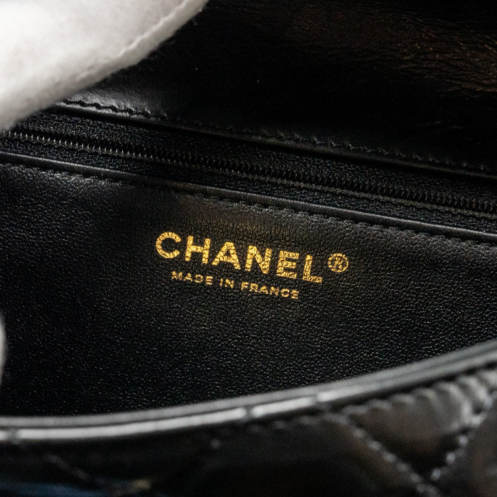 CHANEL 23A QUILTED FLAP CLUTCH CALFSKIN BLACK LGHW (MICROCHIP)