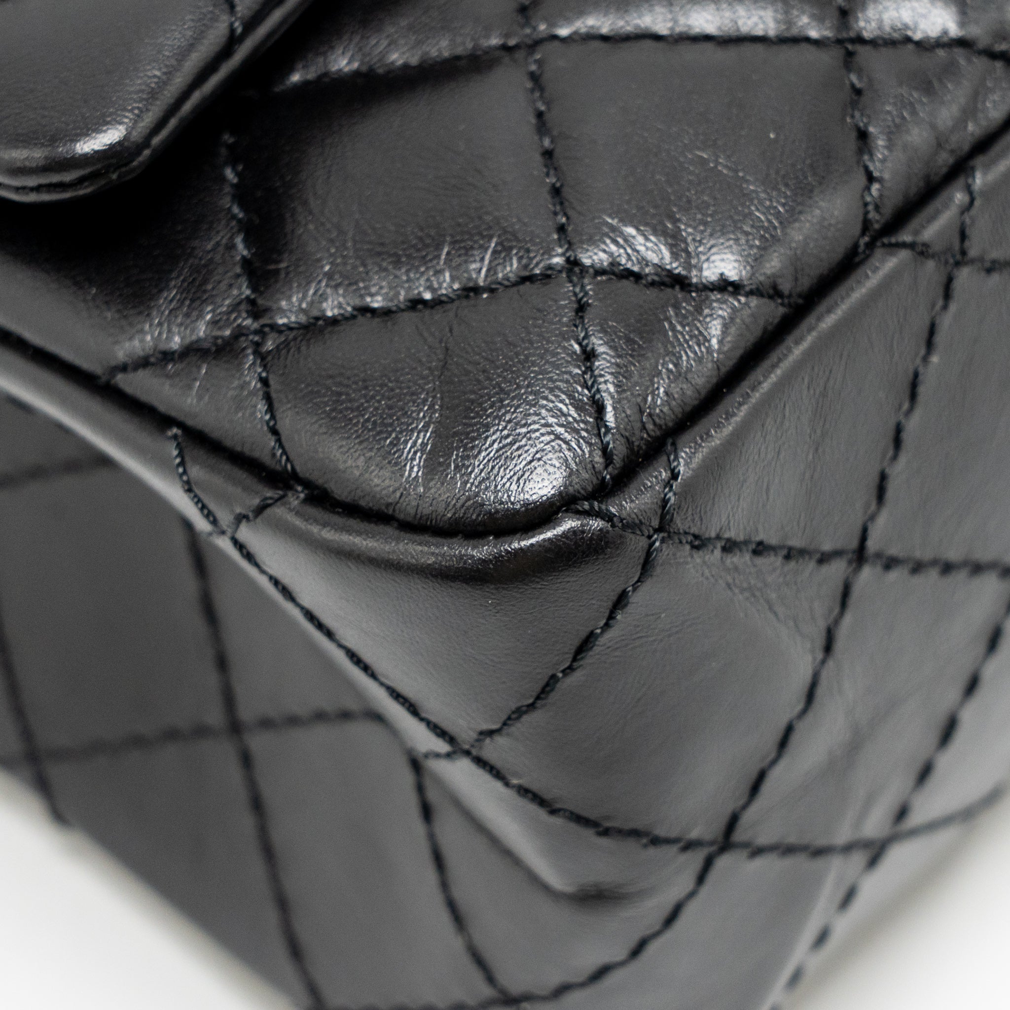 CHANEL SMALL 2.55 REISSUE FLAP BAG AGED CALFSKIN BLACK GHW