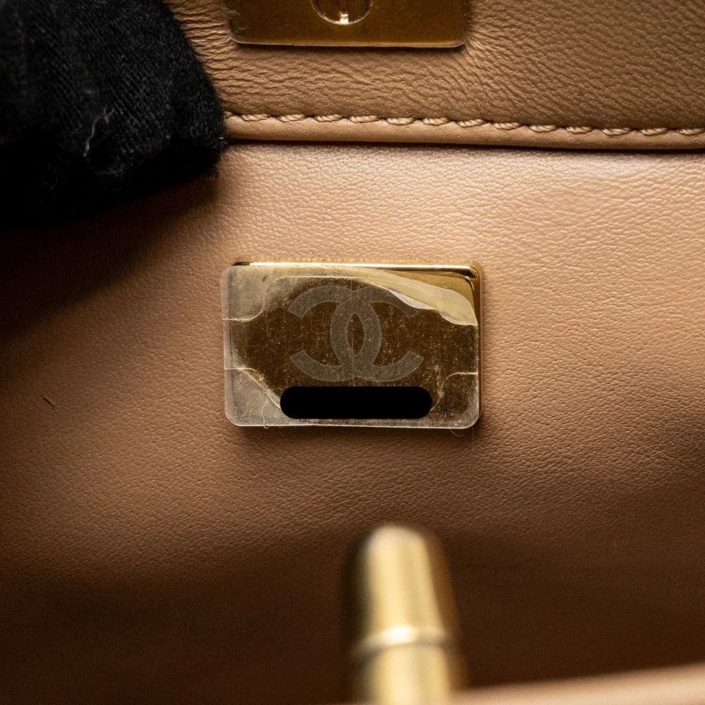 CHANEL PEARL CRUSH HOBO BAG LAMBSKIN BEIGE GHW (MICROCHIP)