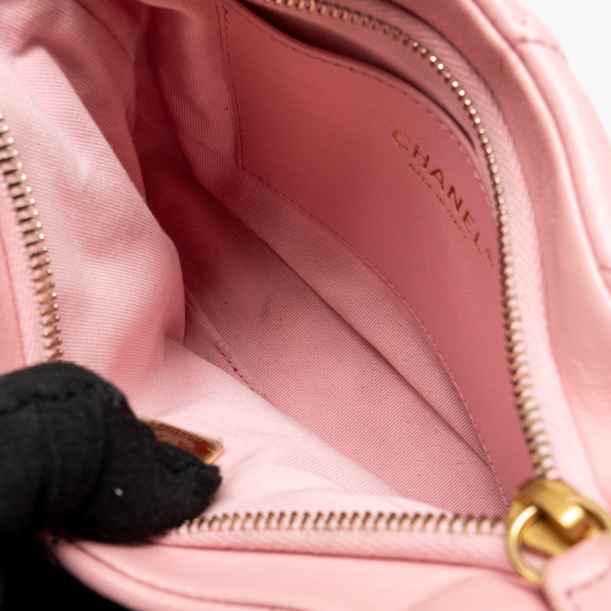 CHANEL 22K HOBO BAG WITH LOGO CHAIN LAMBSKIN PINK GHW (MICROCHIP)