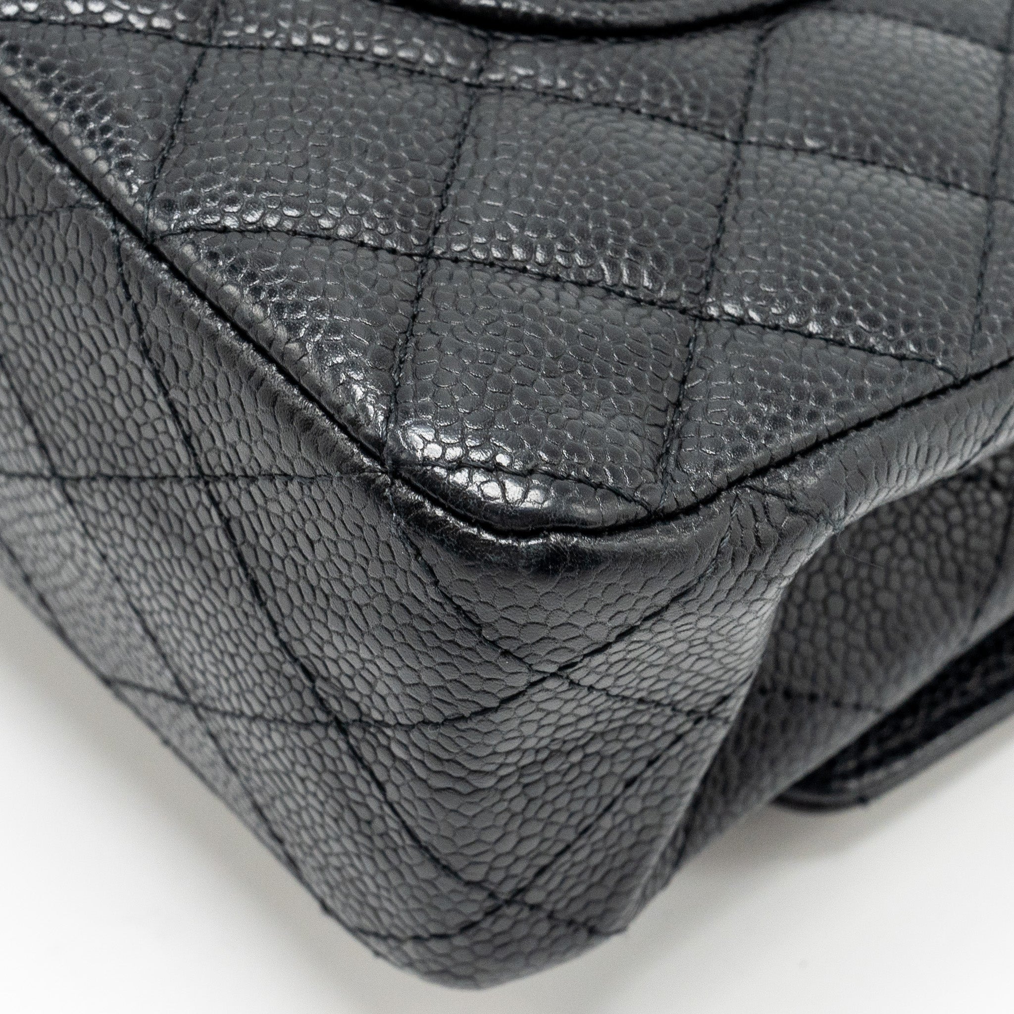 CHANEL MEDIUM CLASSIC DOUBLE FLAP BAG CAVIAR BLACK GHW