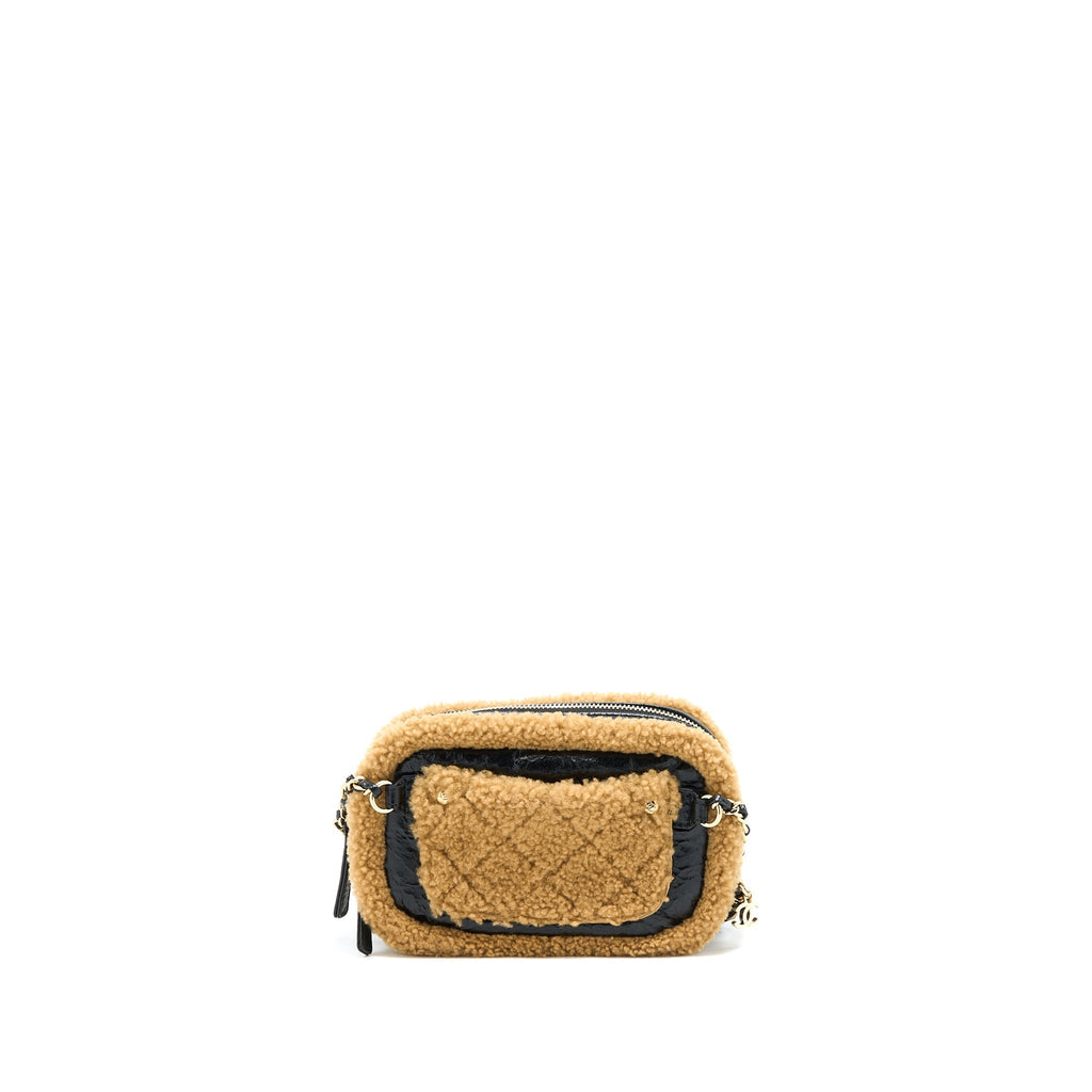 CHANEL CC MANIA WAIST BAG SHEARLING AND SHINY CRUMPLED SHEEPSKIN