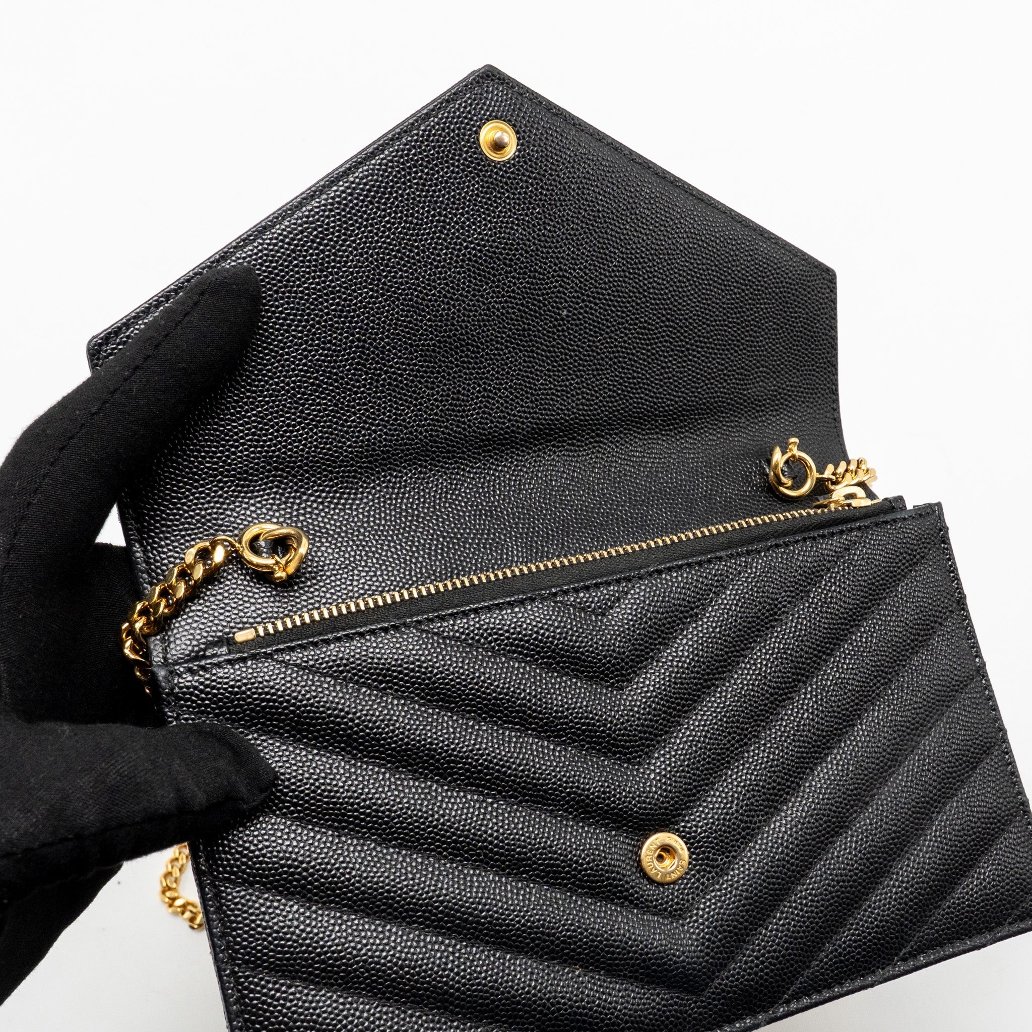 SAINT LAURENT/YSL ENVELOPE CHAIN WALLET GRAINED CALFSKIN BLACK GHW