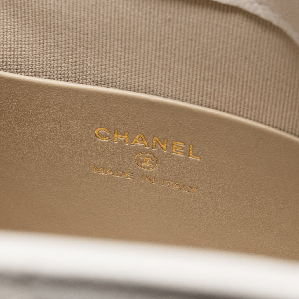 CHANEL 25S COCO CRUSH HANDLE BAG CAVIAR WHITE LGHW (MICROCHIP)