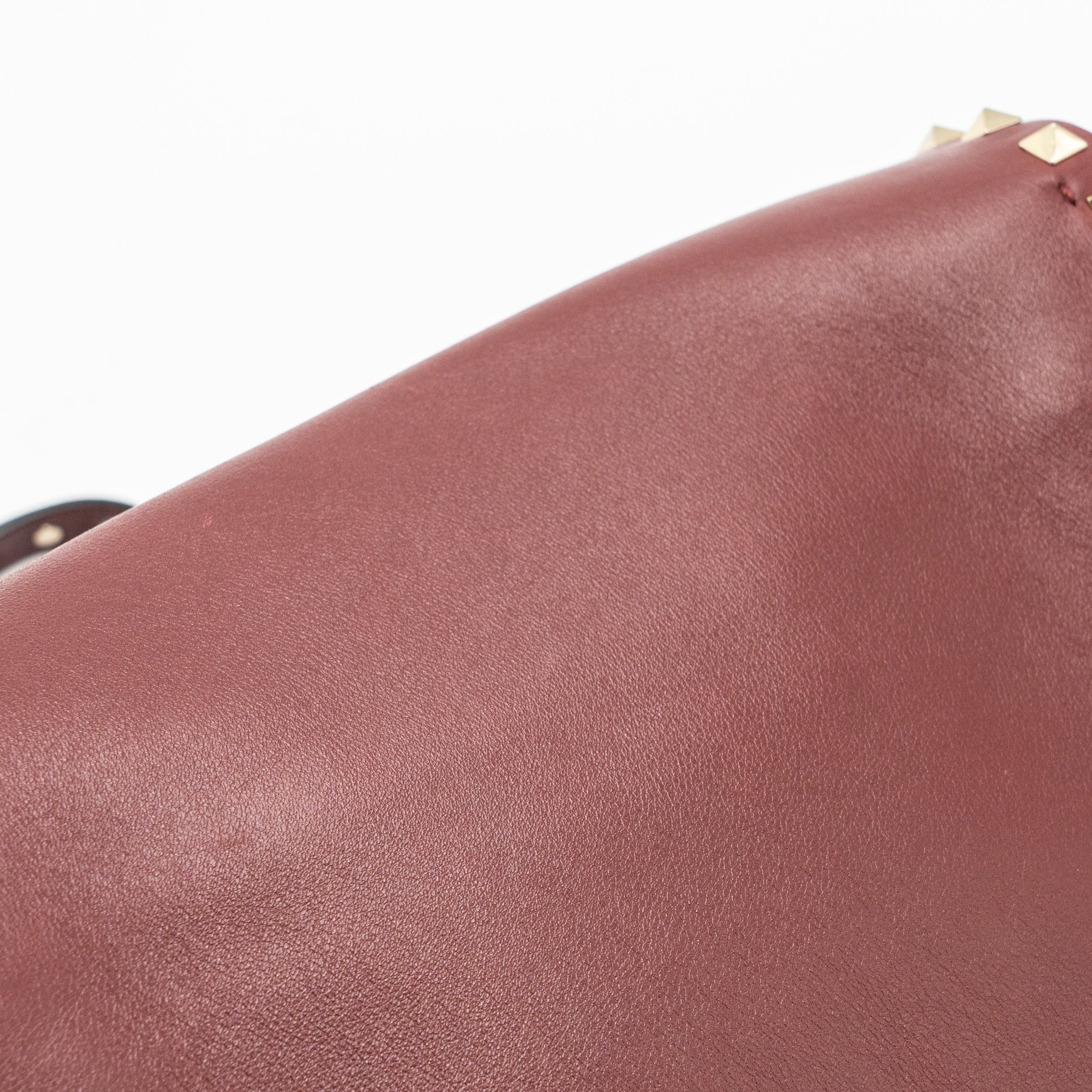 VALENTINO ROCKSTUD FLAP BAG CALFSKIN RED GHW