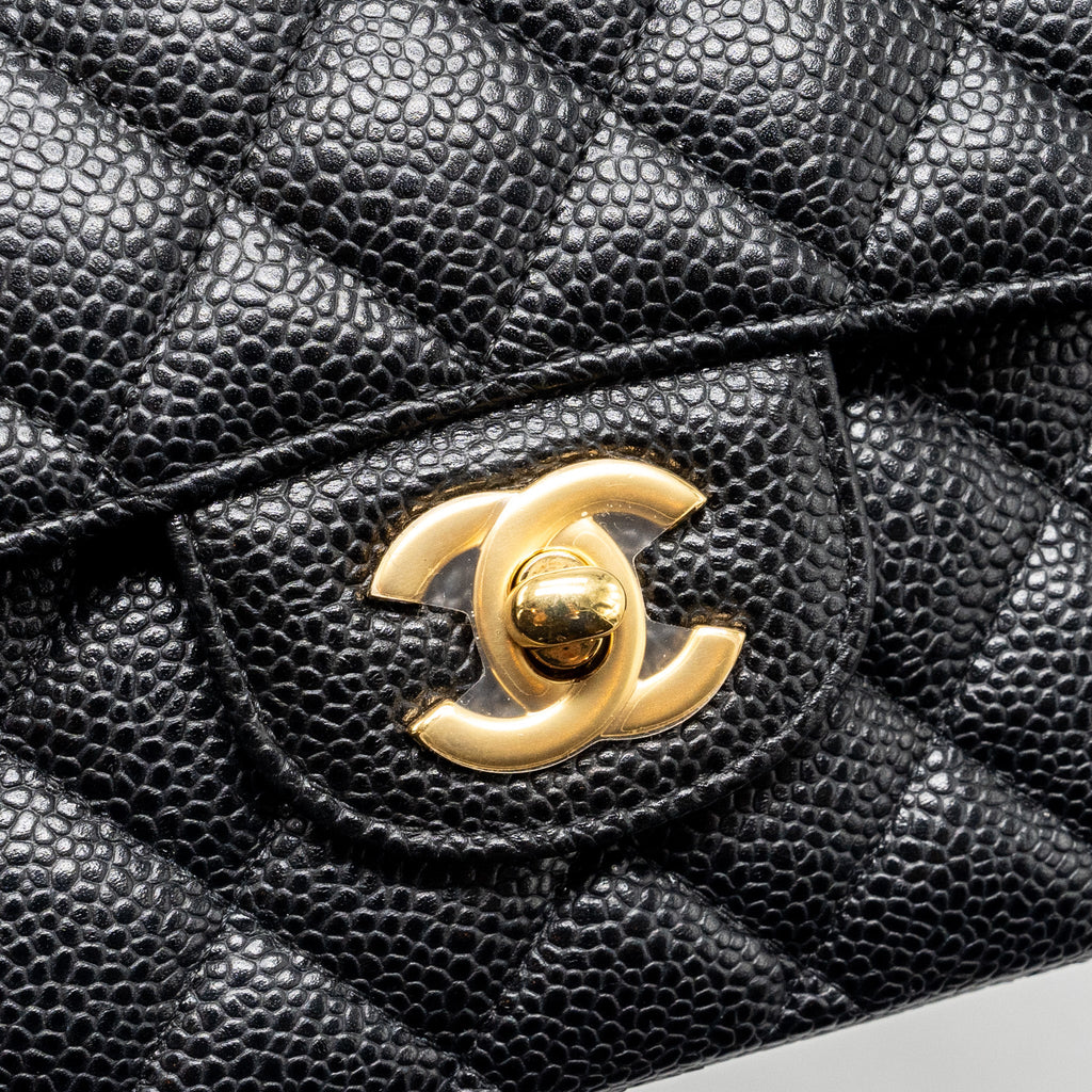 CHANEL MEDIUM CLASSIC DOUBLE FLAP BAG CAVIAR BLACK GHW