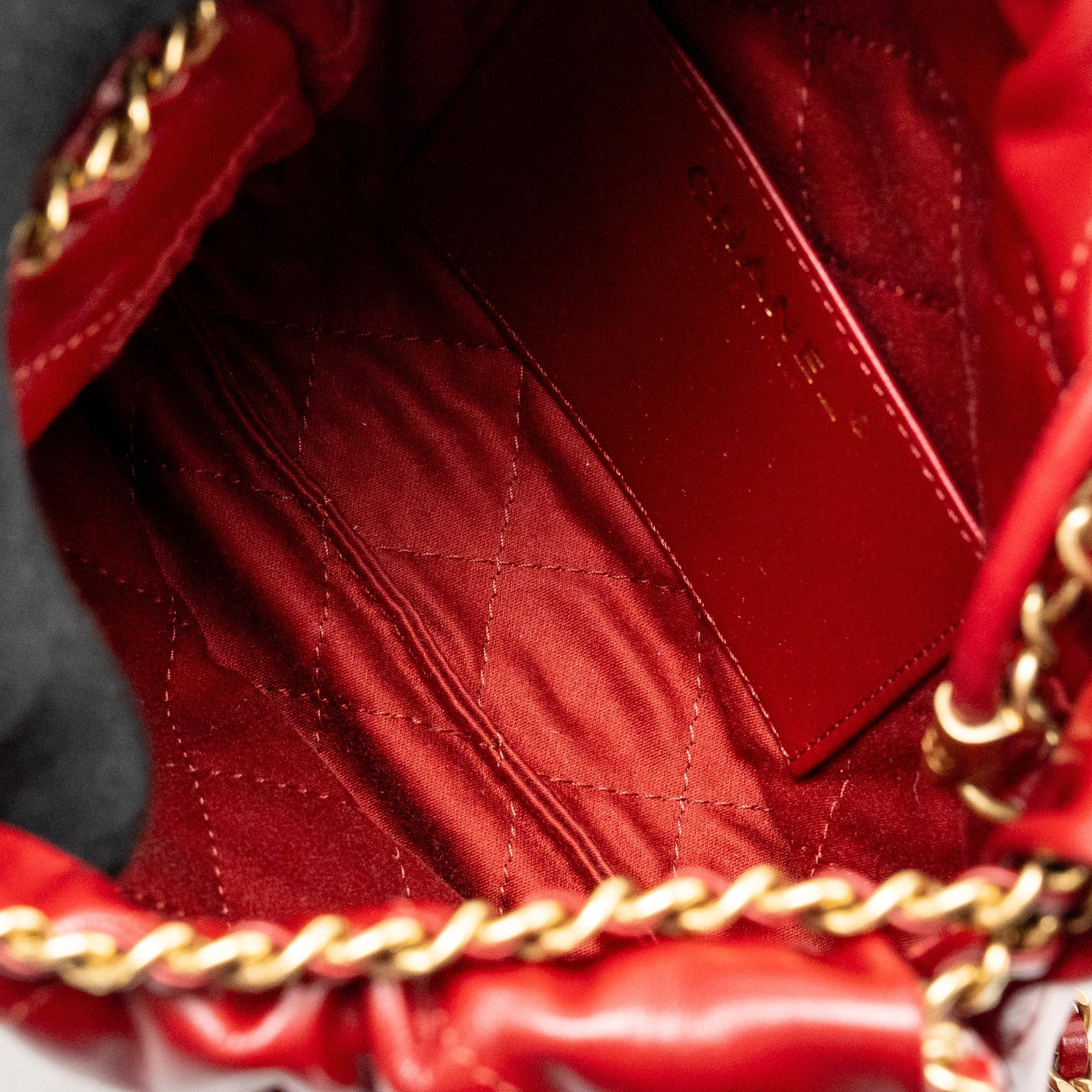 CHANEL MINI 22 BAG SHINY CALFSKIN RED GHW (MICROCHIP)
