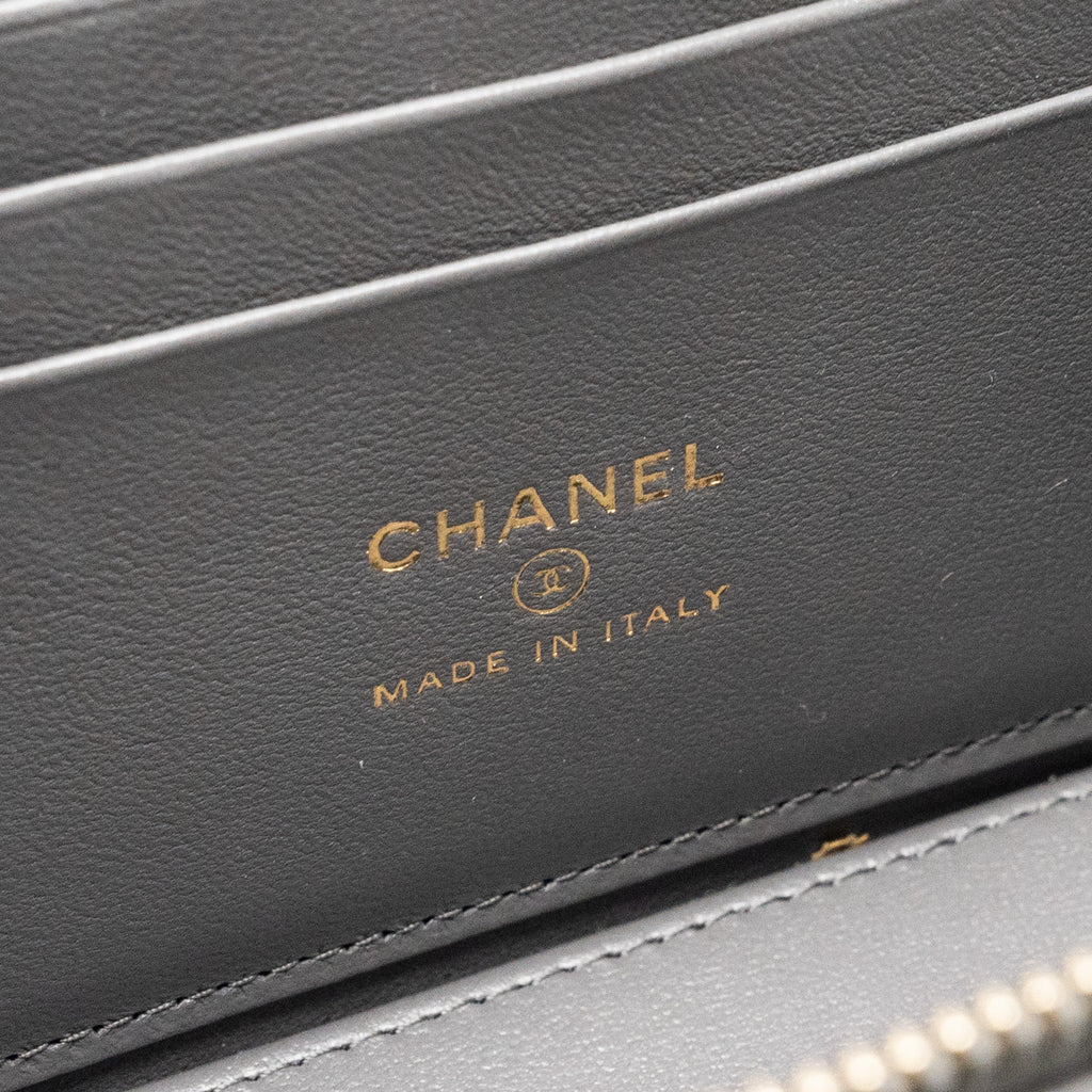 CHANEL LONG VANITY CASE LAMBSKIN GREY LGHW (MICROCHIP)