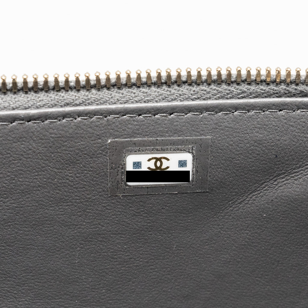 CHANEL LONG VANITY CASE LAMBSKIN GREY LGHW (MICROCHIP)