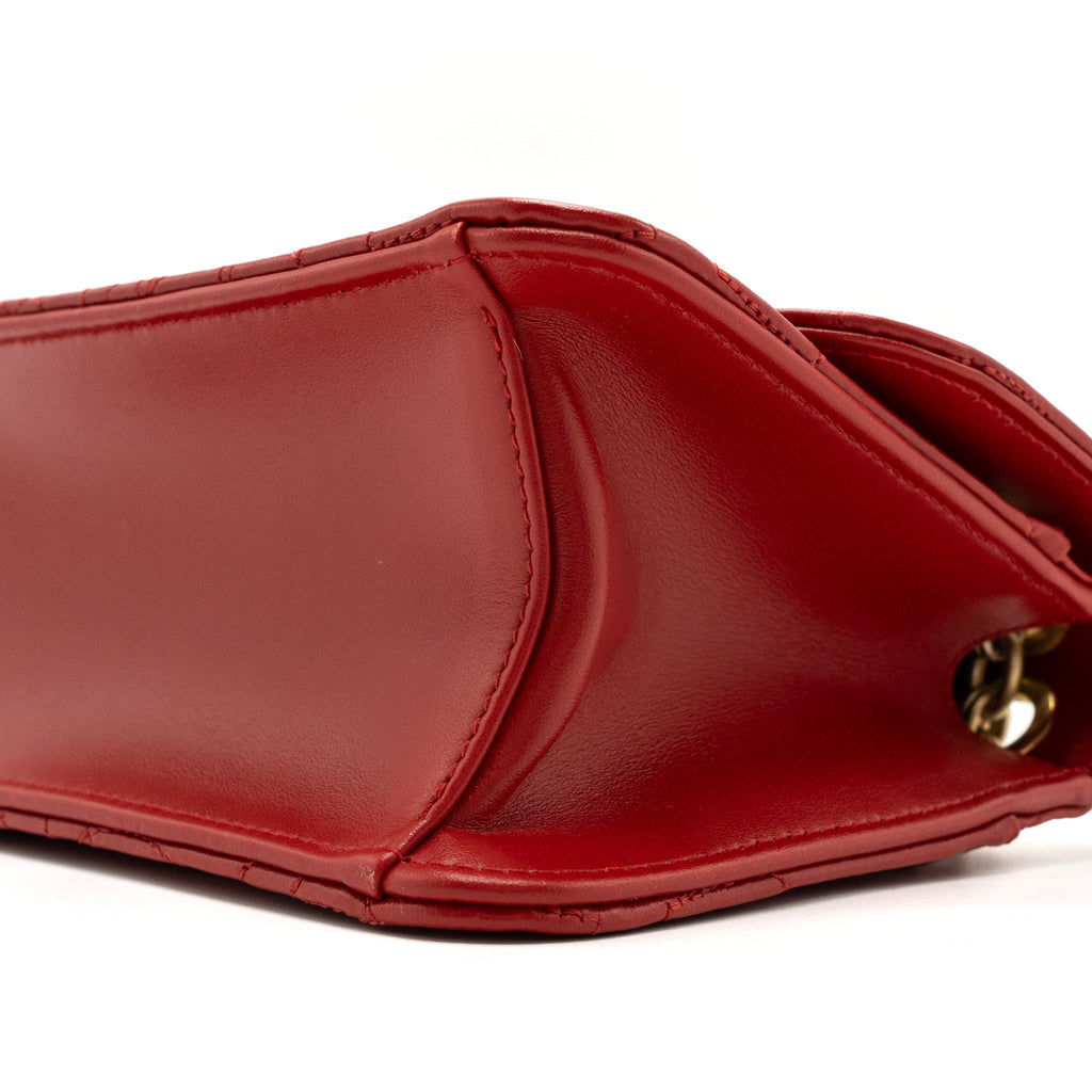 SALVATORE FERRAGAMO GLANCING SHOULDER BAG CALFSKIN RED GHW