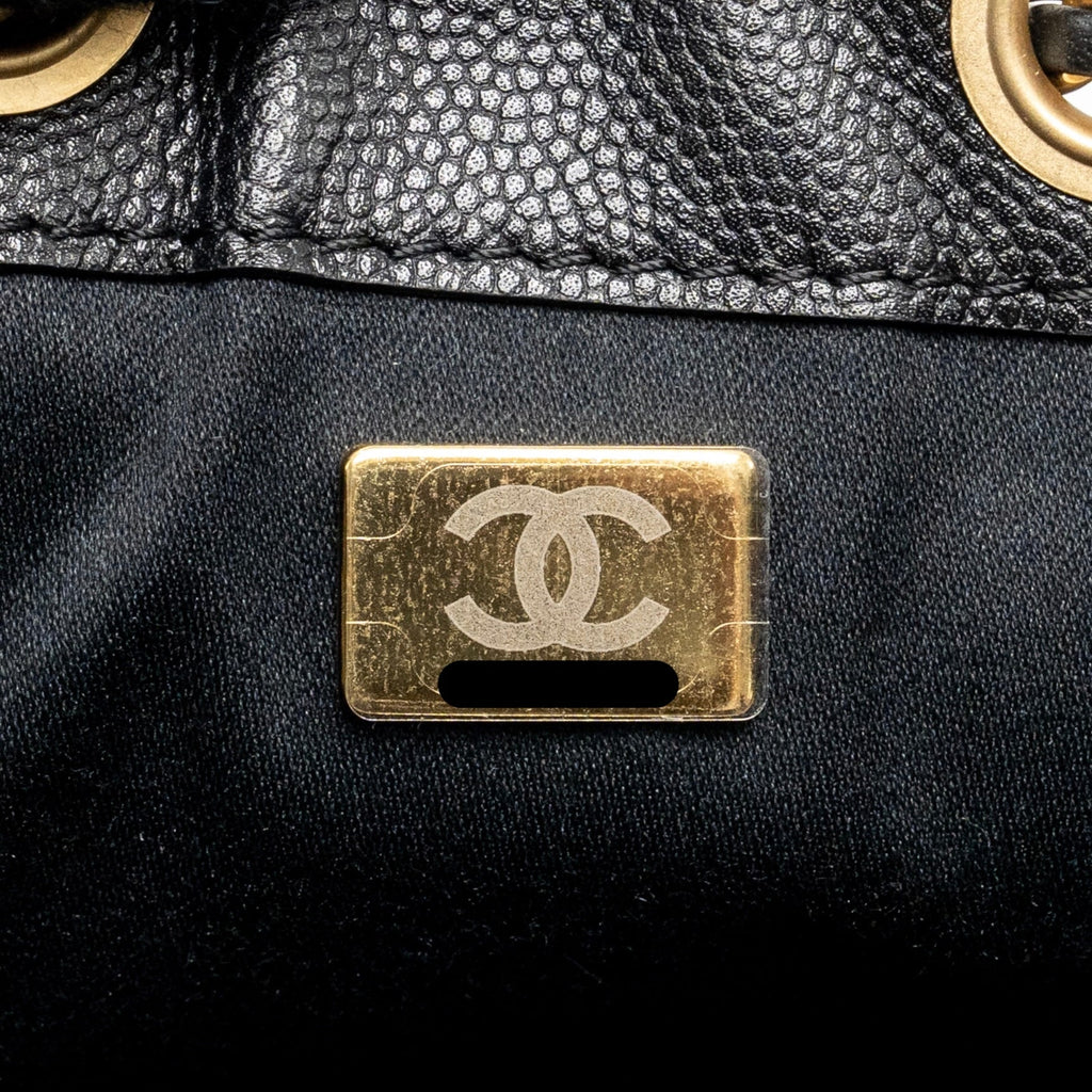 CHANEL SMALL 25 BAG CAVIAR BLACK GHW (MICROCHIP)