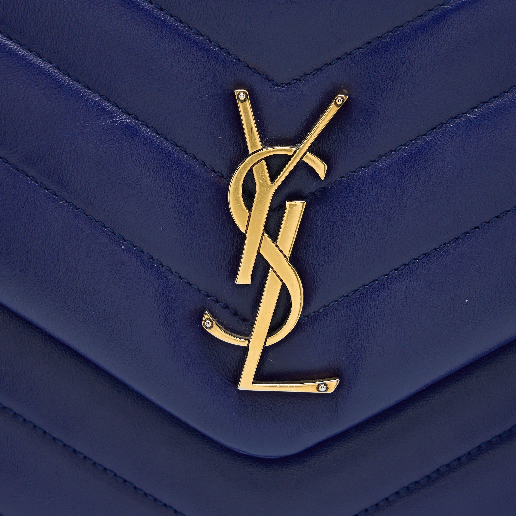 SAINT LAURENT/YSL MEDIUM LOULOU SHOULDER BAG CALFSKIN BLUE GHW