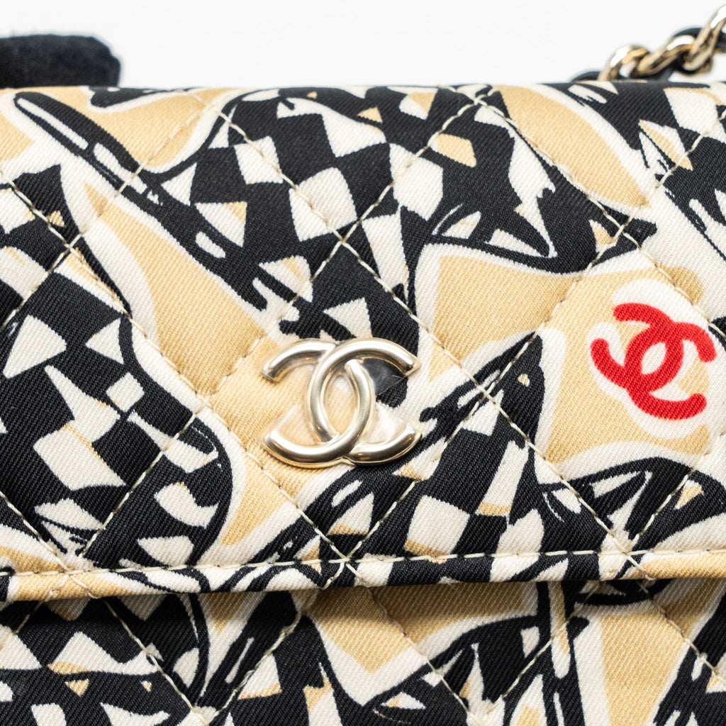 CHANEL MINI CLUTCH WITH CHAINS FABRIC MULTICOLOUR LGHW(MICROCHIP)