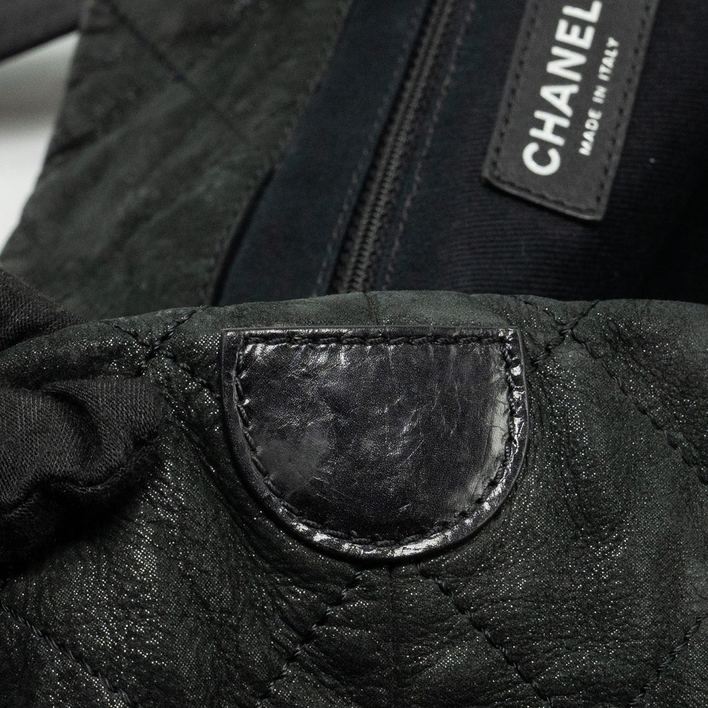 CHANEL LARGE QUILTED SHOULDER BAG CALFSKIN BLACK SHW