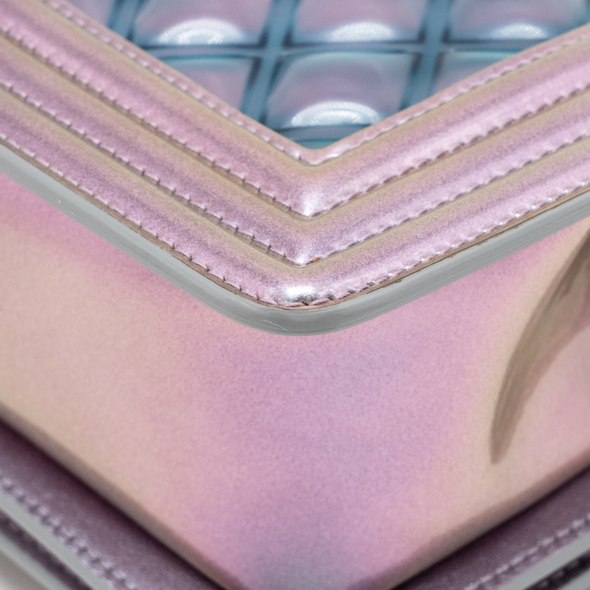 CHANEL SMALL BOY BAG LIMITED EDITION PATENT LEATHER IRIDESCENT LIGHT PURPLE SHW