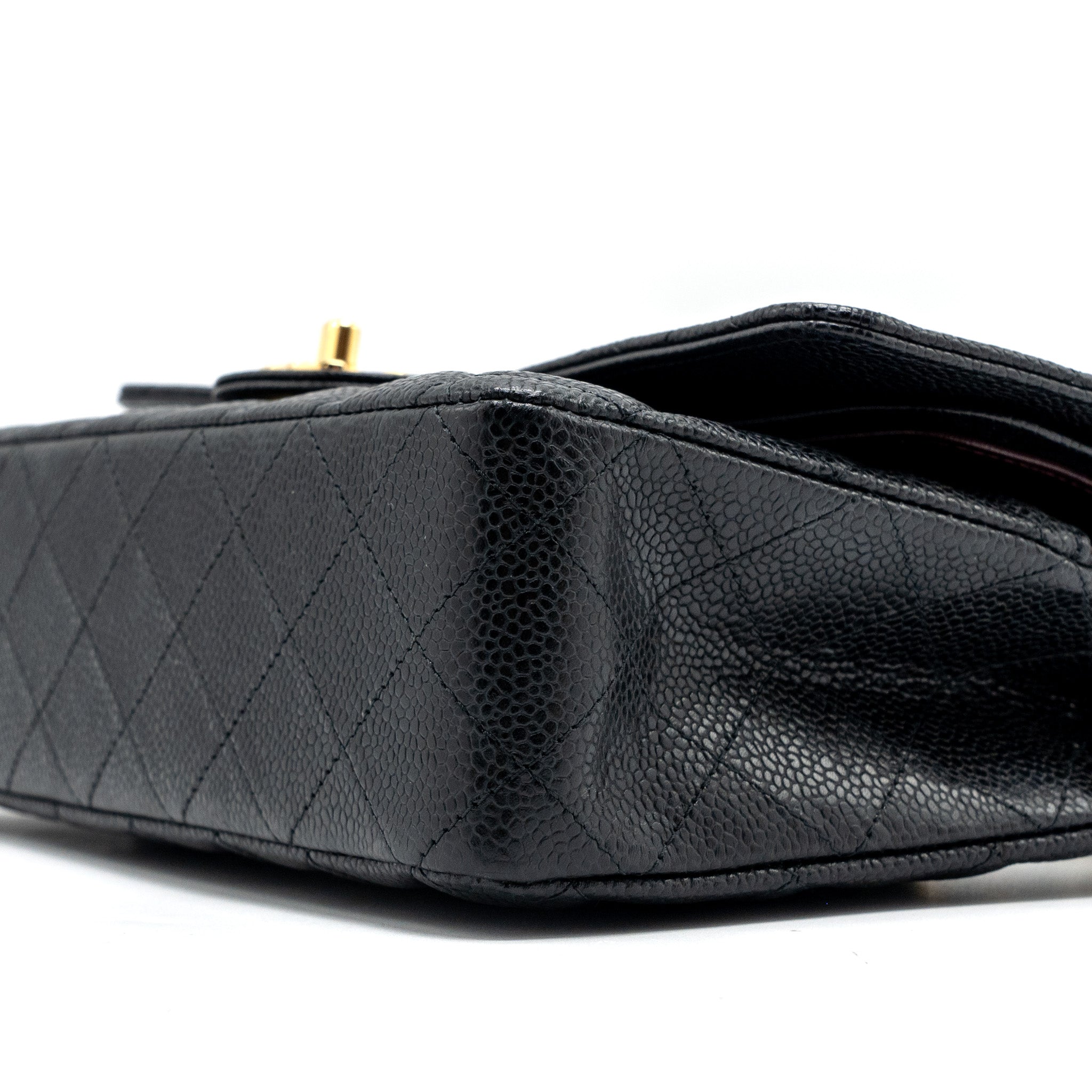 CHANEL MEDIUM CLASSIC DOUBLE FLAP BAG CAVIAR BLACK GHW (MICROCHIP)