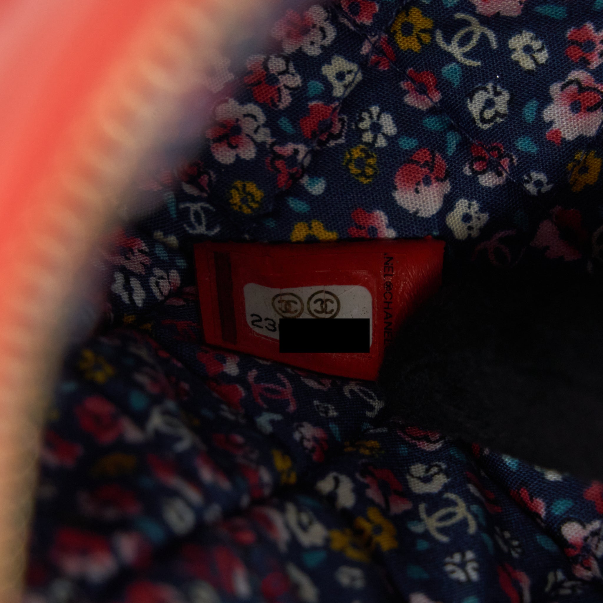 CHANEL HABANA O CASE POUCH LAMBSKIN RED GHW