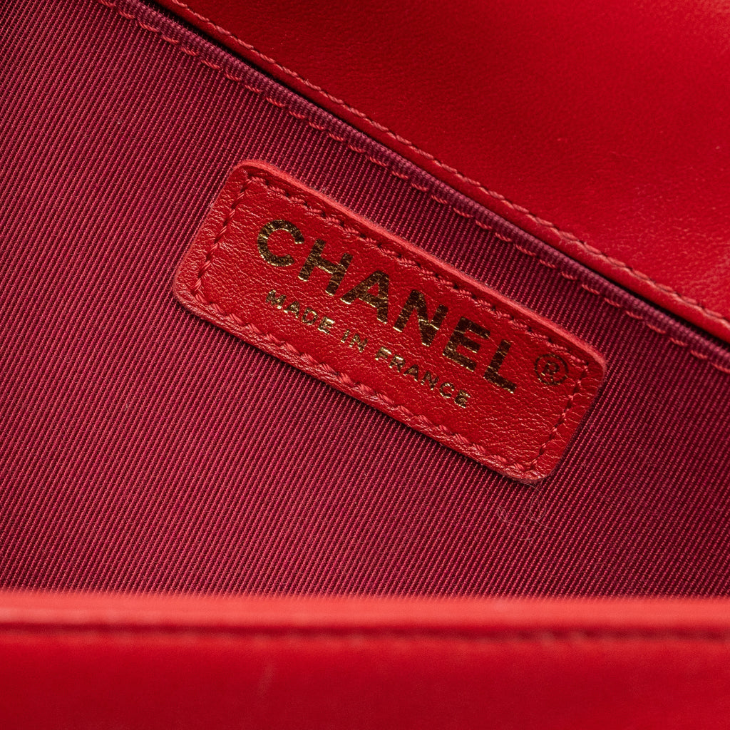 CHANEL MEDIUM BOY BAG LAMBSKIN RED BRUSHED GHW