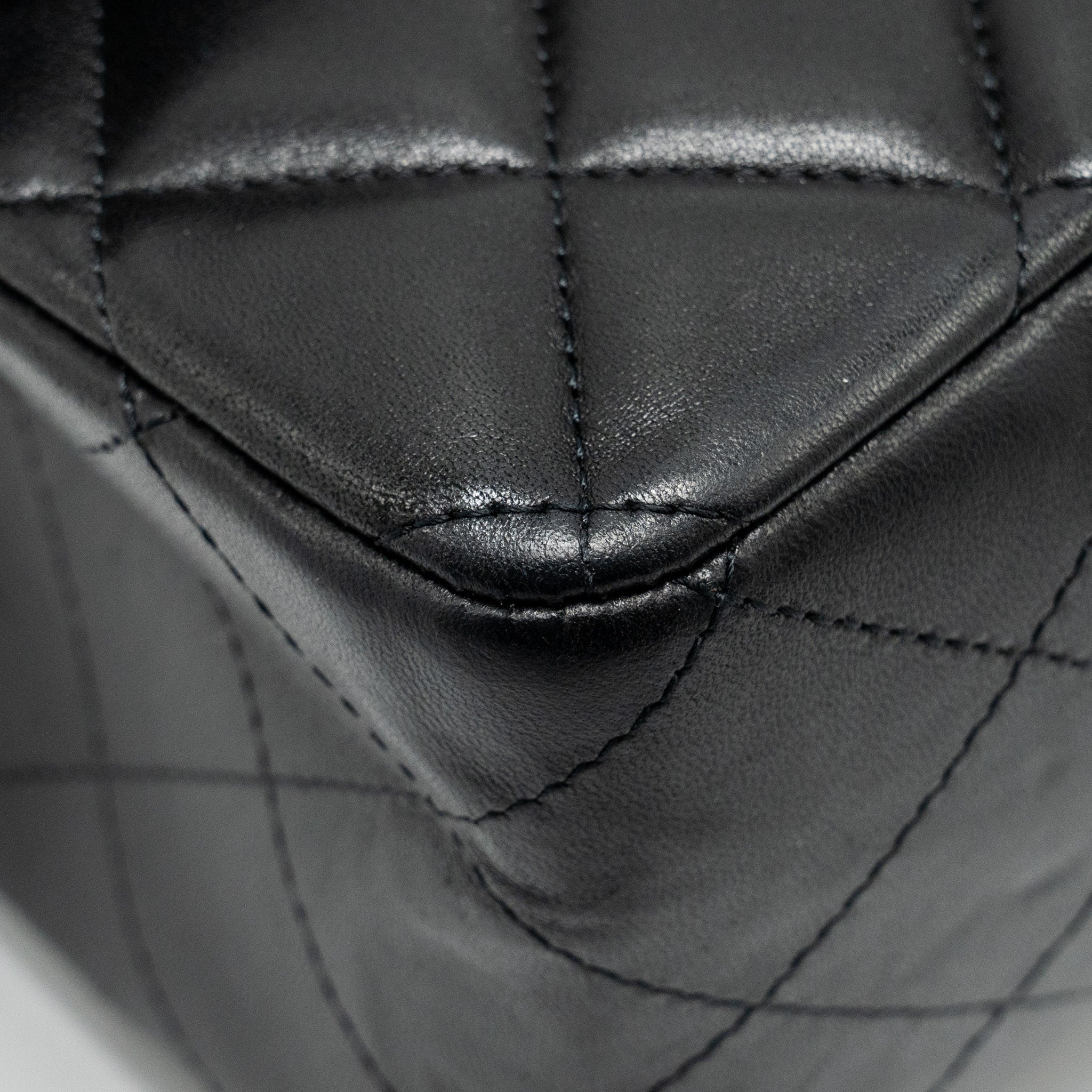 CHANEL JUMBO CLASSIC SINGLE FLAP BAG LAMBSKIN BLACK SHW