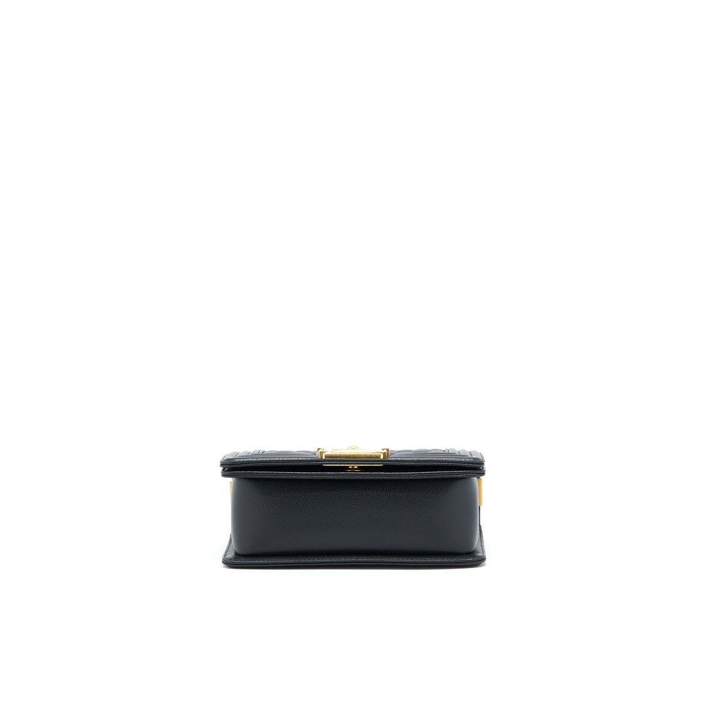 CHANEL SMALL BOY BAG CAVIAR BLACK GHW (MICROCHIP )