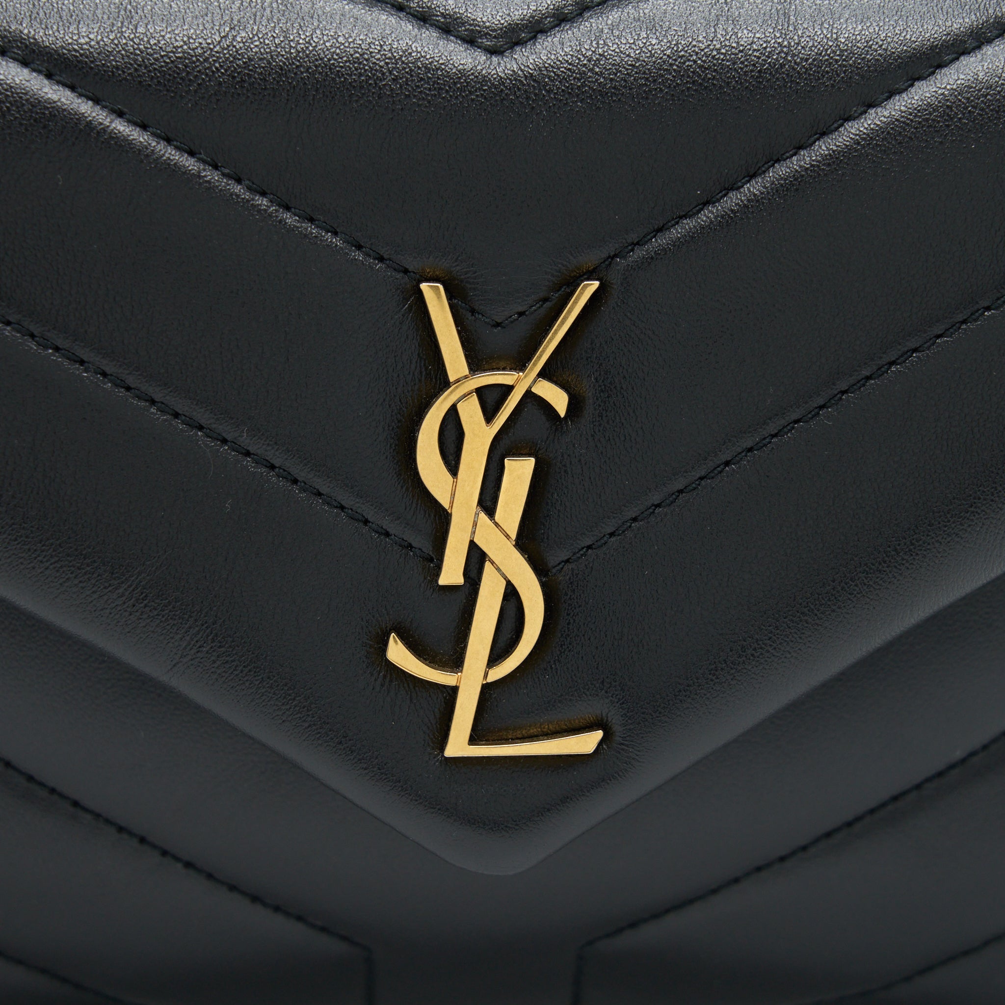 SAINT LAURENT/ YSL TOY LOULOU BAG QUILTED BLACK GHW