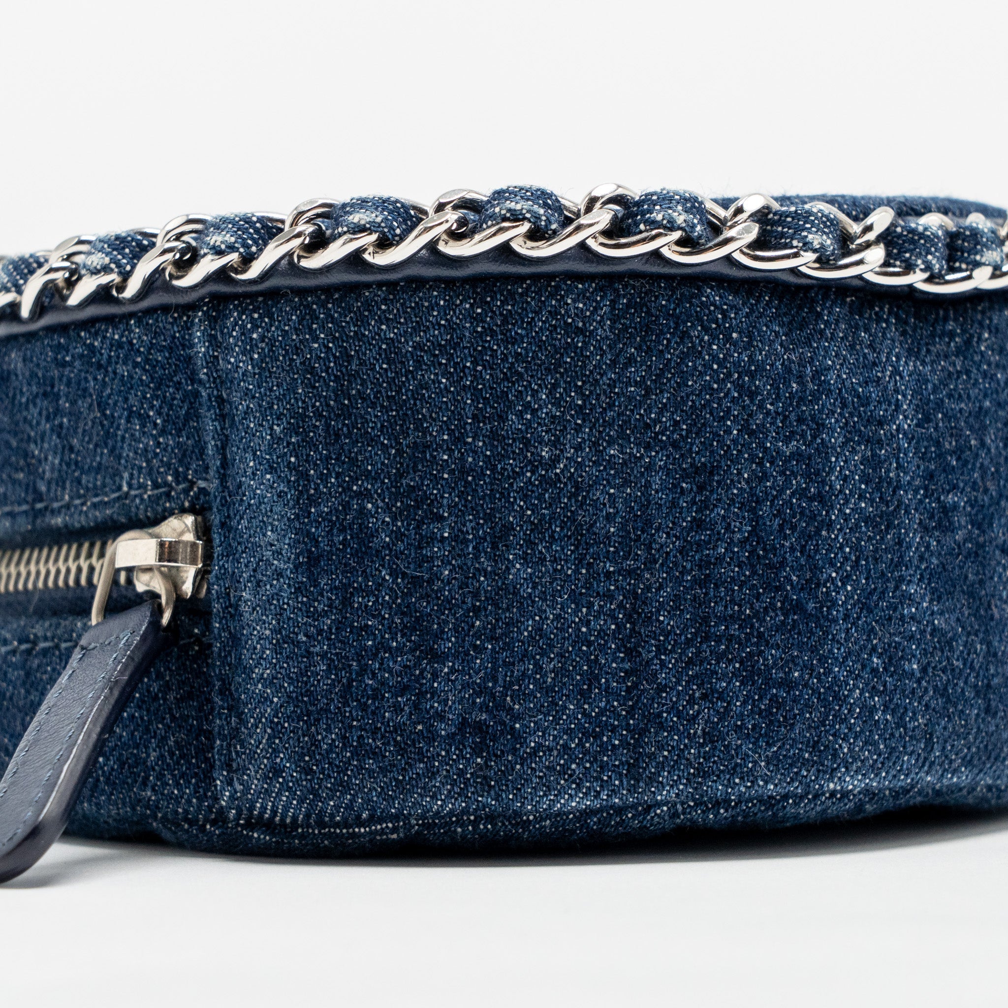CHANEL CC QUILTED ROUND CLUTCH WITH CHAIN DENIM DARK BLUE SHW