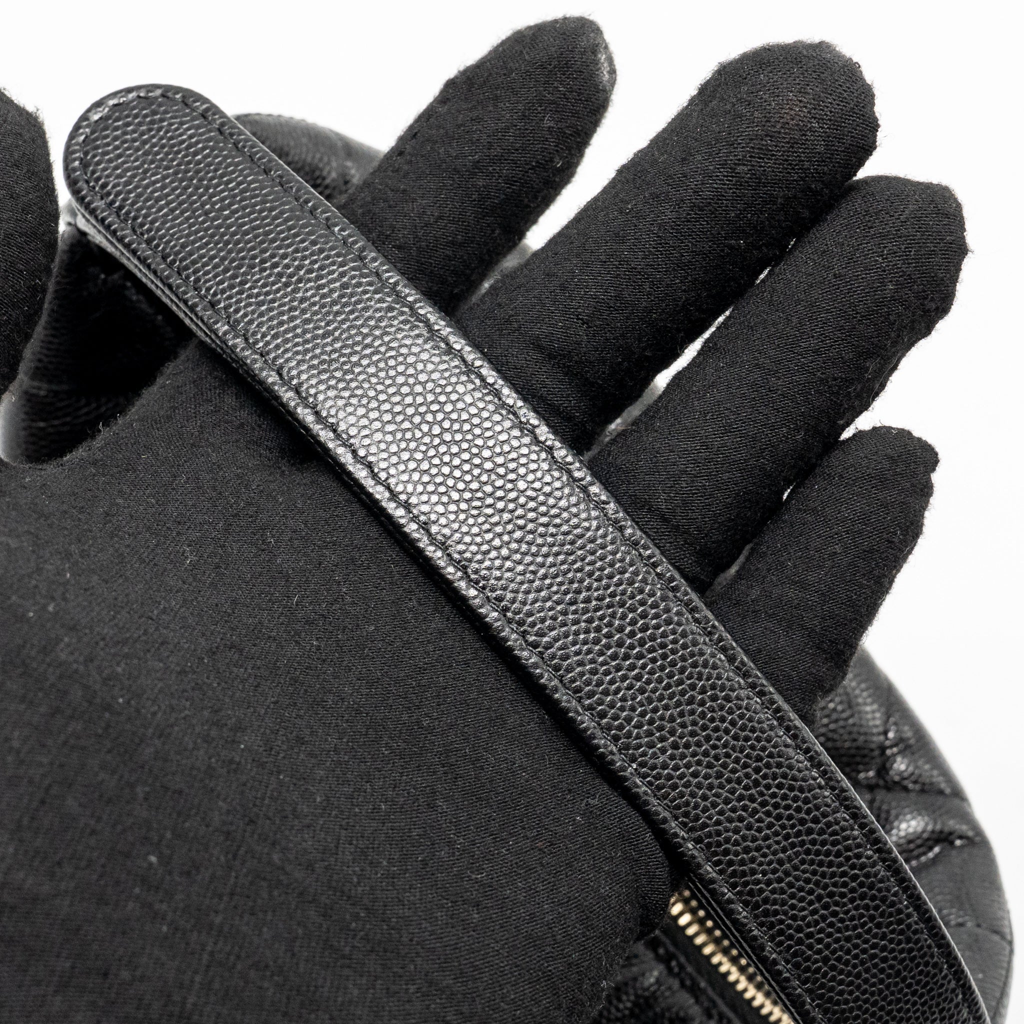 CHANEL 25C DETAIL CC LOGO QUILTED HOBO BAG CAVIAR BLACK LGHW (MICROCHIP)
