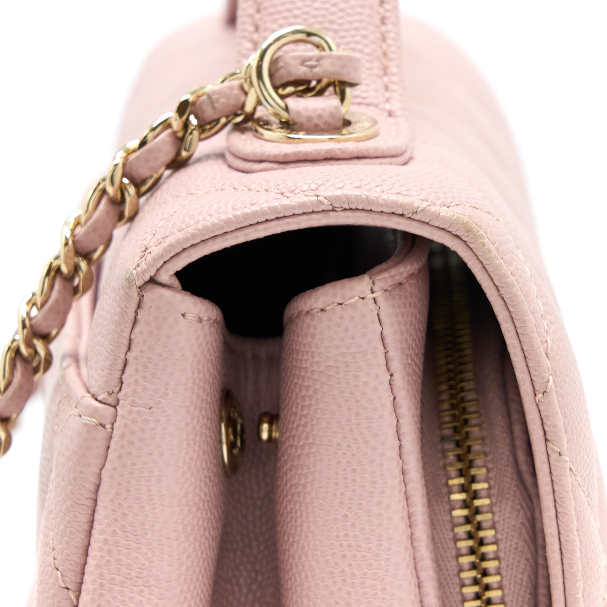 CHANEL SMALL BUSINESS AFFINITY BAG CAVIAR LIGHT PINK LGHW