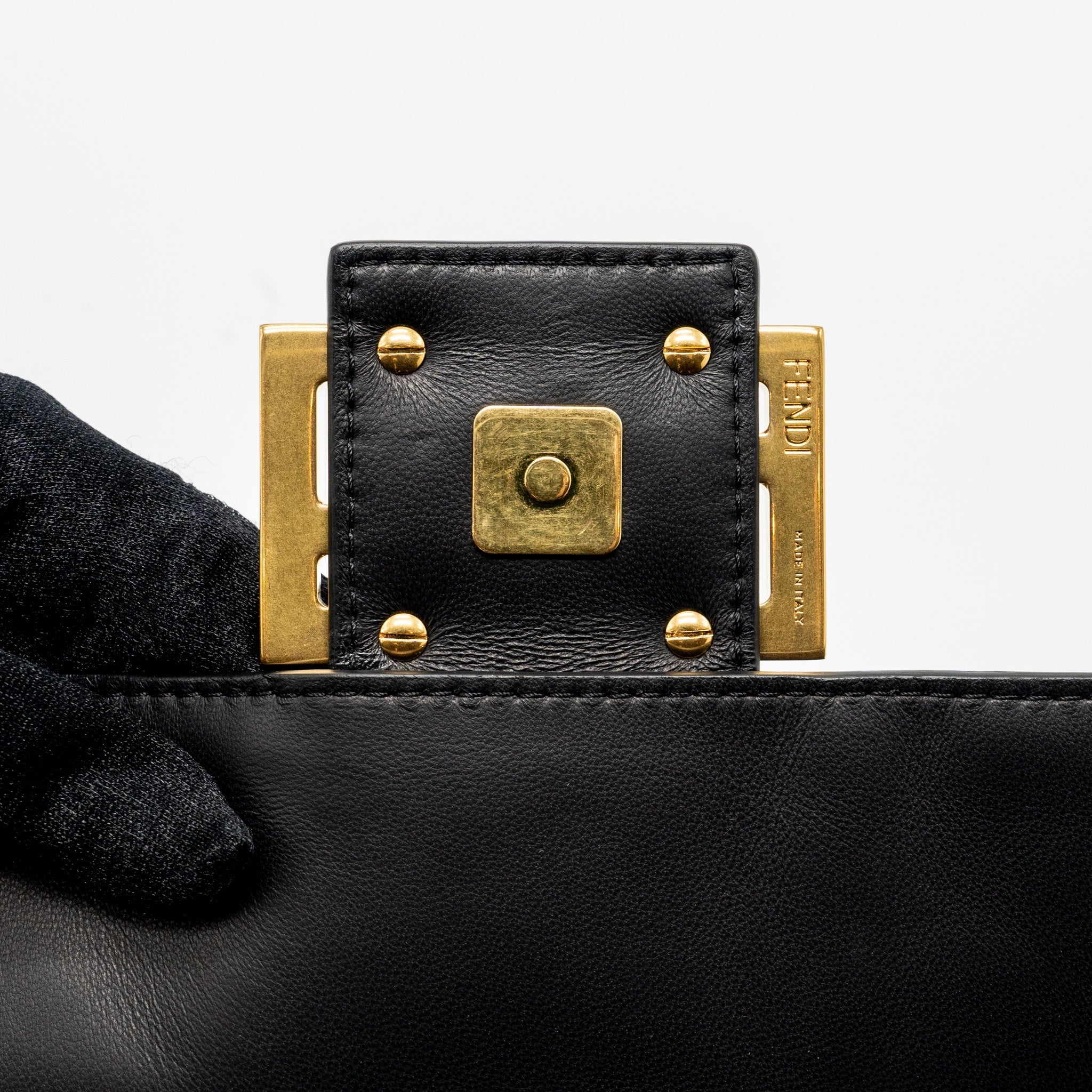 FENDI LARGE BAGUETTE BAG NAPPA BLACK GHW