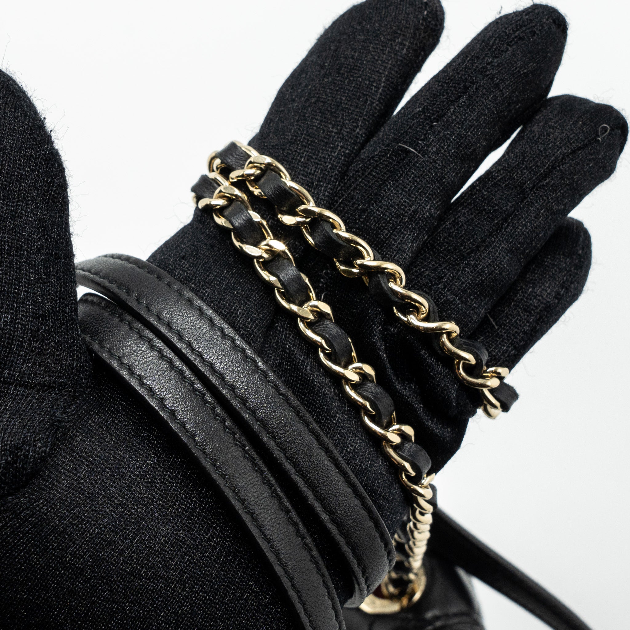 CHANEL PHONE HOLDER WITH CHAIN LAMBSKIN BLACK LGHW