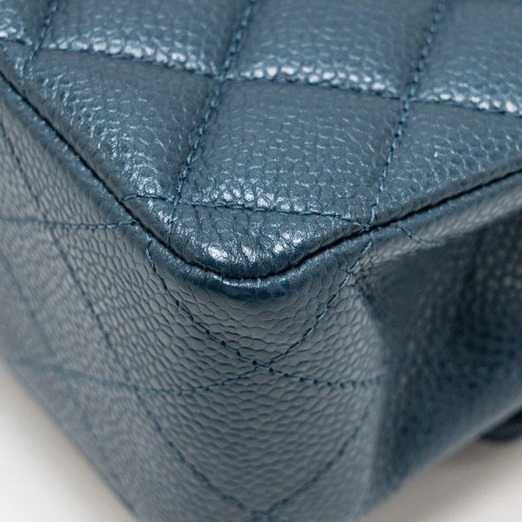CHANNEL MEDIUM CLASSIC DOUBLE FLAP BAG CAVIAR METALLIC DARK BLUE SHW