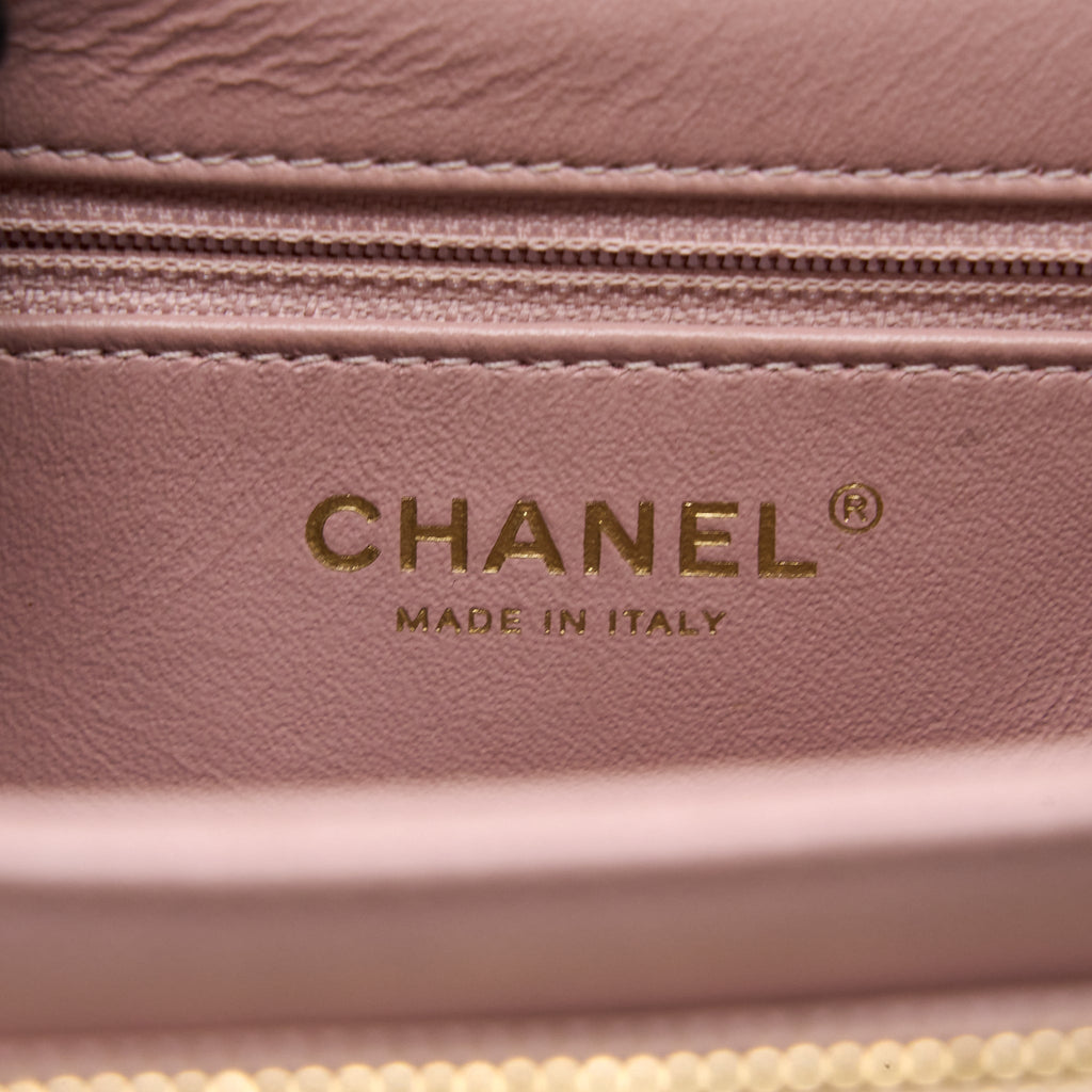 CHANEL SMALL BUSINESS AFFINITY BAG CAVIAR LIGHT PINK LGHW