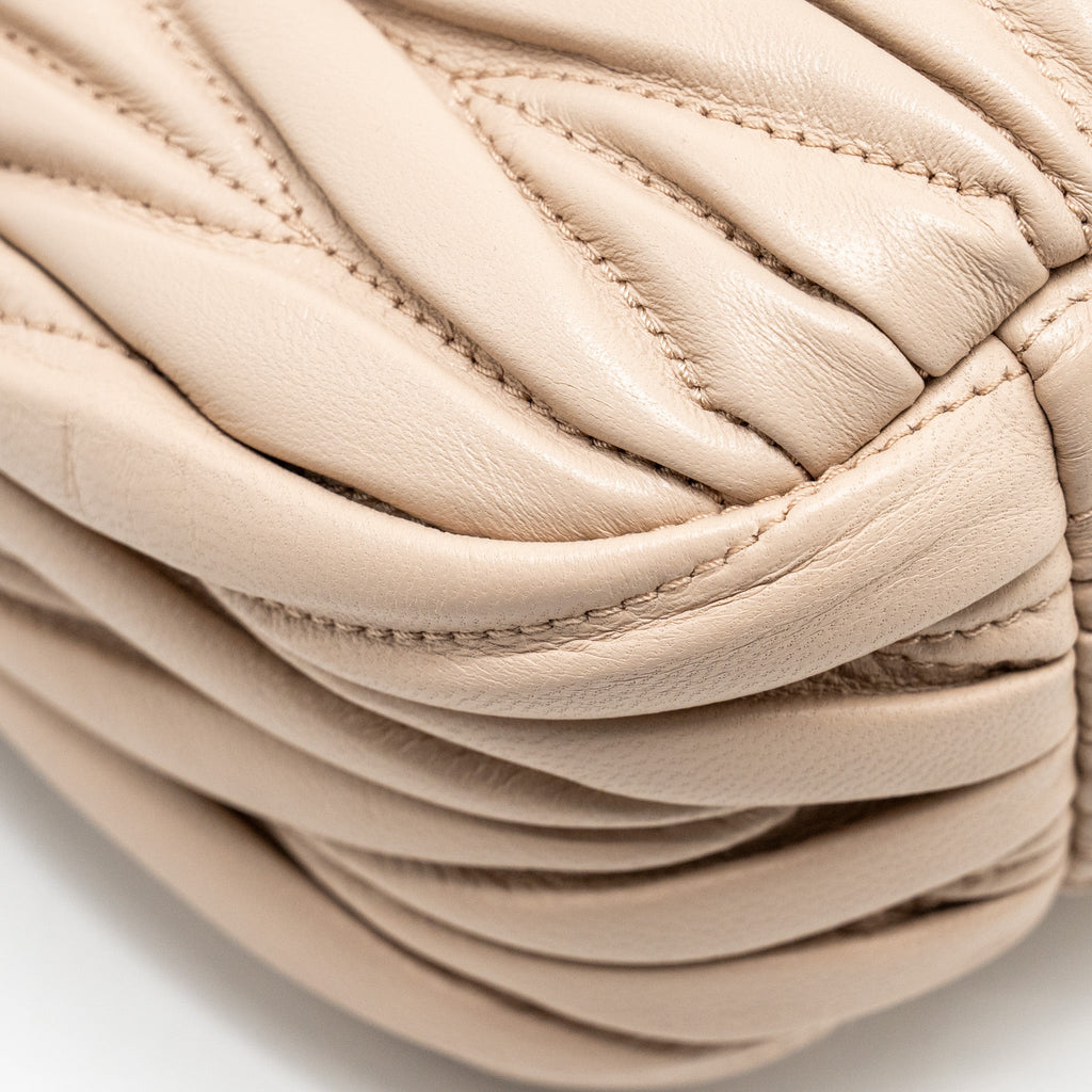 MIUMIU WANDER MATELASSE HOBO BAG NAPPA LAMBSKIN BEIGE GHW