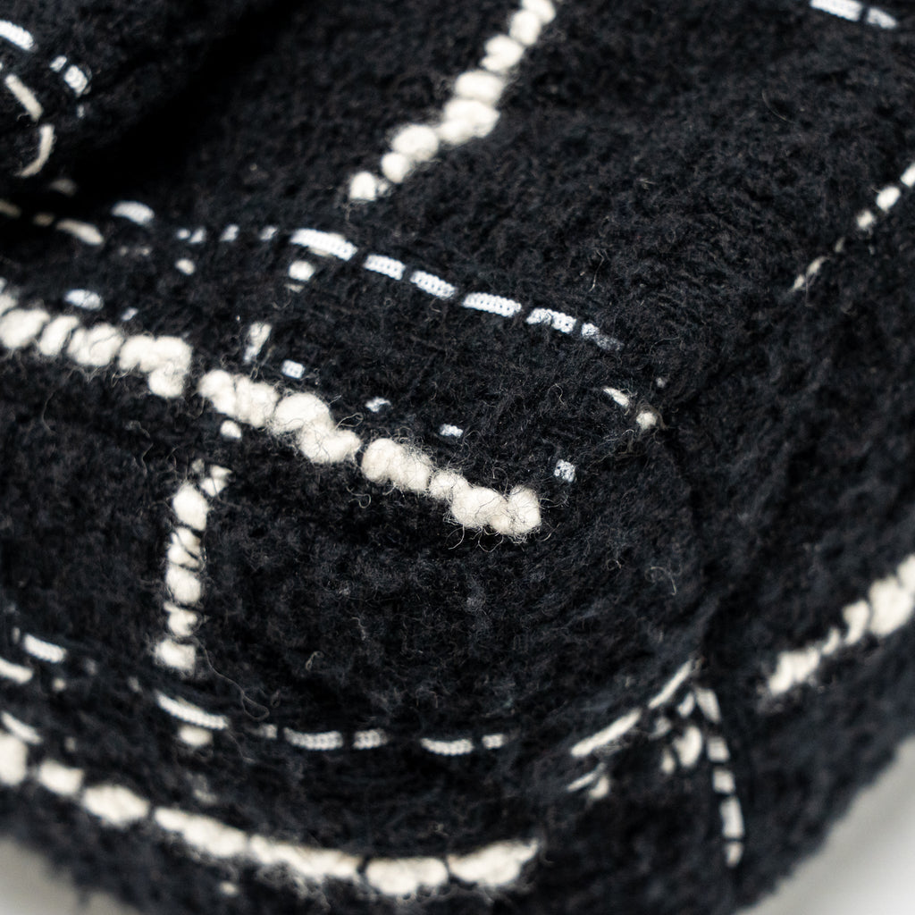CHANEL SMALL 19 BAG TWEED BLACK / WHITE MULTICOLOUR HARDWARE (MICROCHIP)