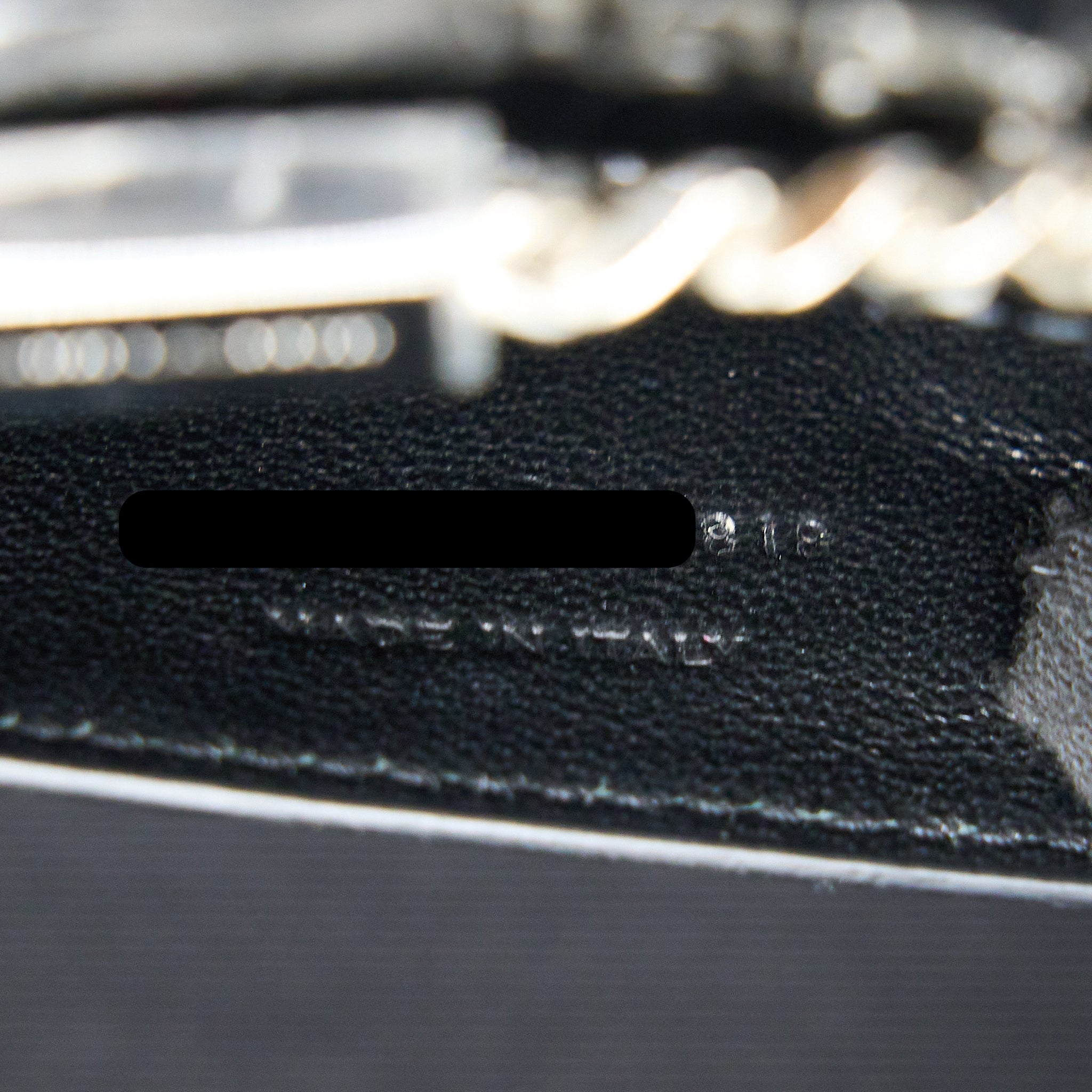 SAINT LAURENT KATE WITH TASSEL CHAIN BAG CROC EMBOSSED CALFSKIN BLACK SHW