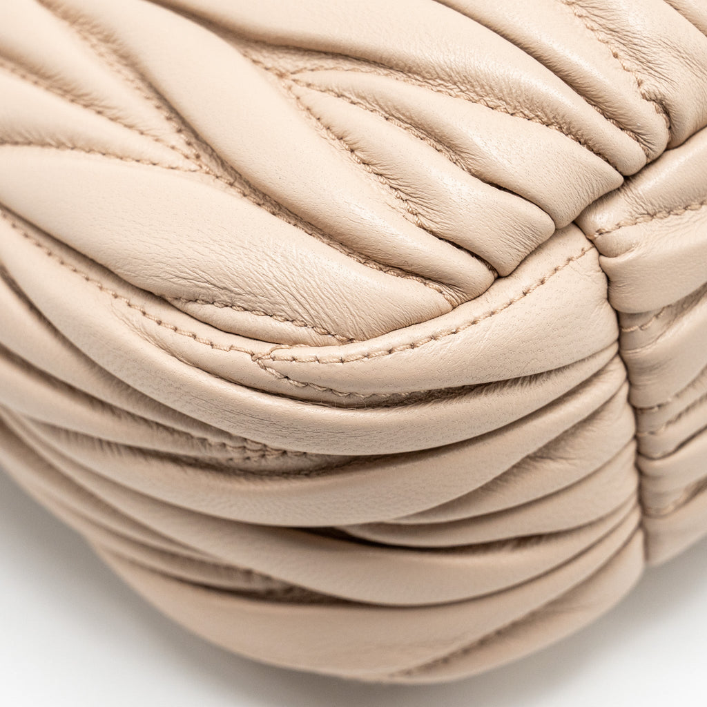 MIUMIU WANDER MATELASSE HOBO BAG NAPPA LAMBSKIN BEIGE GHW