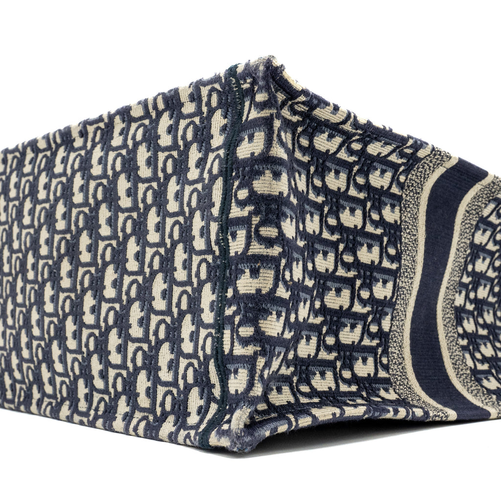 DIOR LARGE BOOK TOTE BLUE OBLIQUE EMBROIDERY