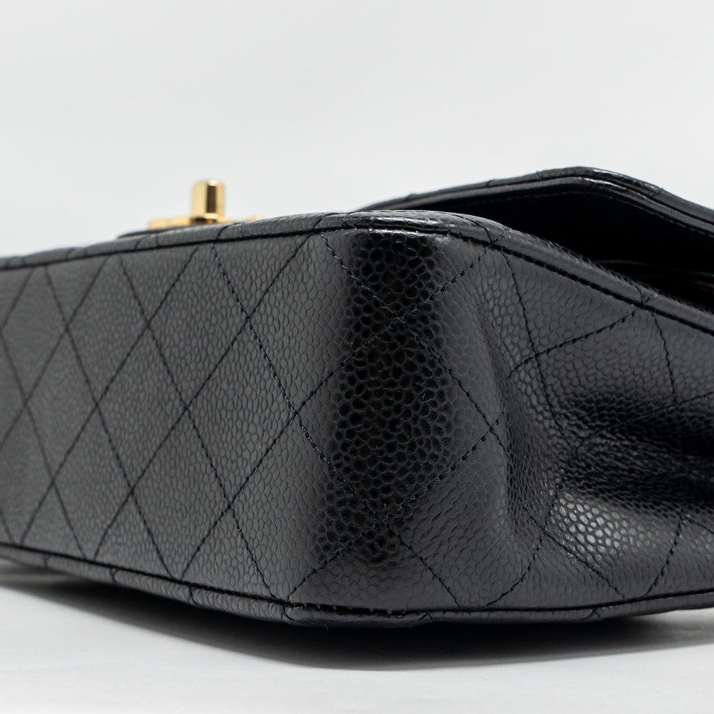 CHANEL MEDIUM CLASSIC DOUBLE FLAP BAG CAVIAR BLACK GHW (MICROCHIP)