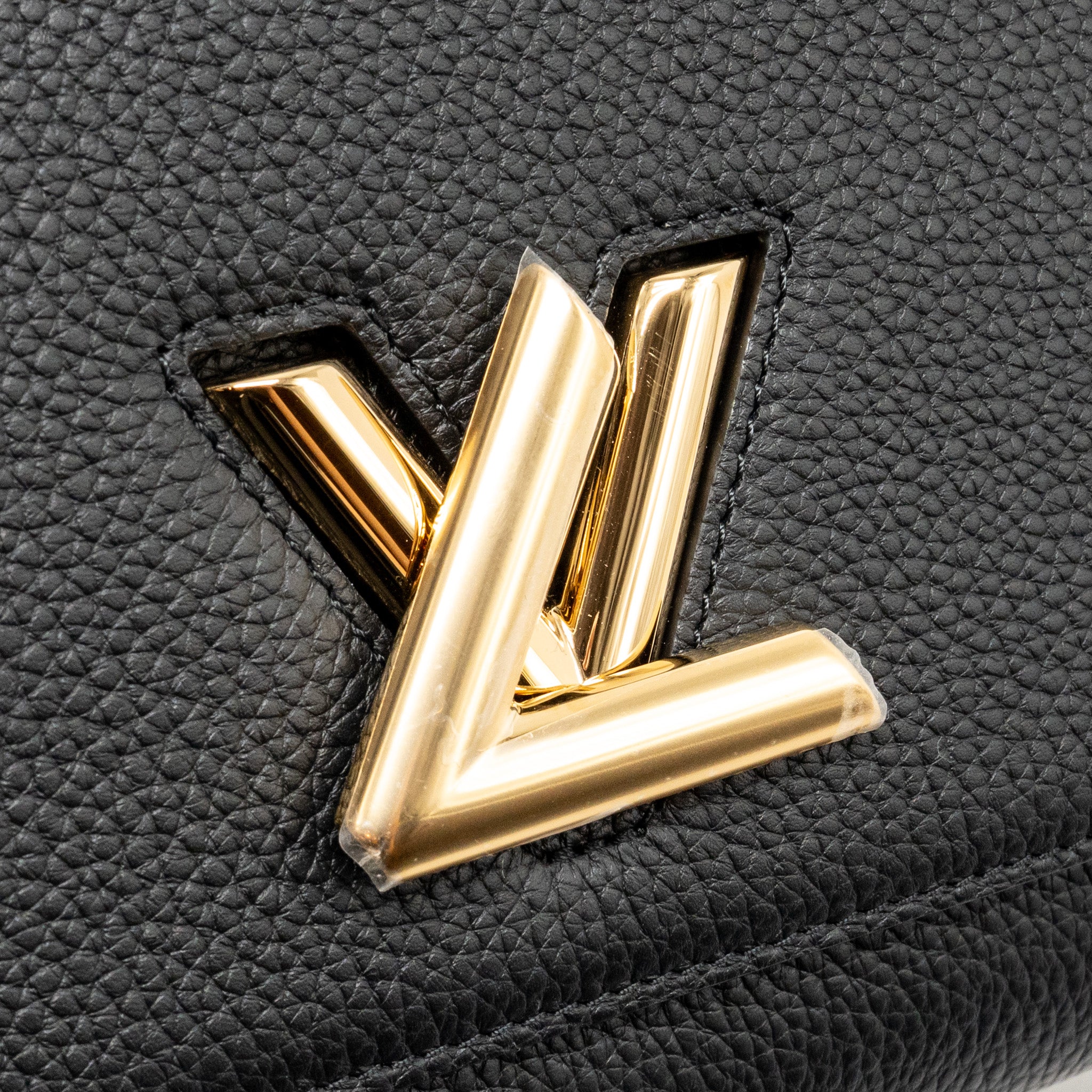 LOUIS VUITTON TWIST ONE HANDLE PM TAURILLON LEATHER BLACK/PINK GHW