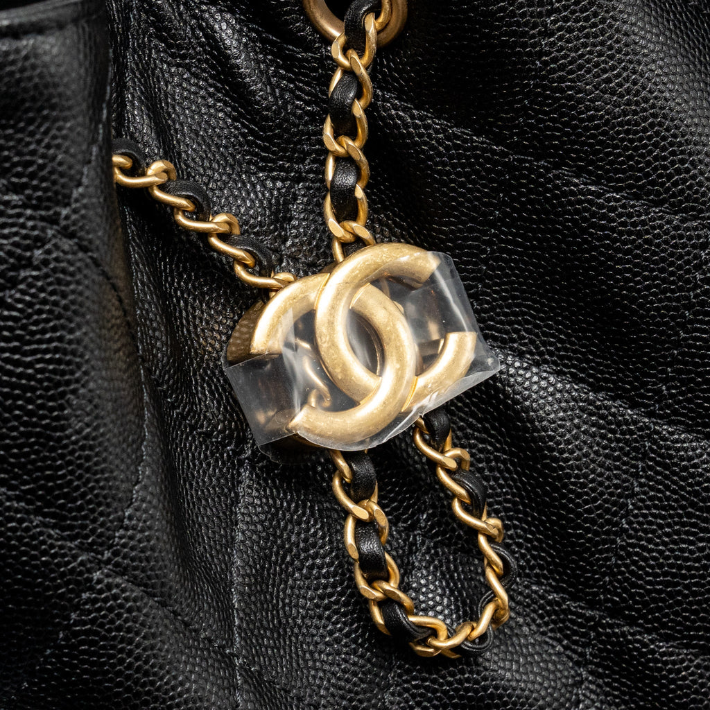 CHANEL SMALL 25 BAG CAVIAR BLACK GHW (MICROCHIP)