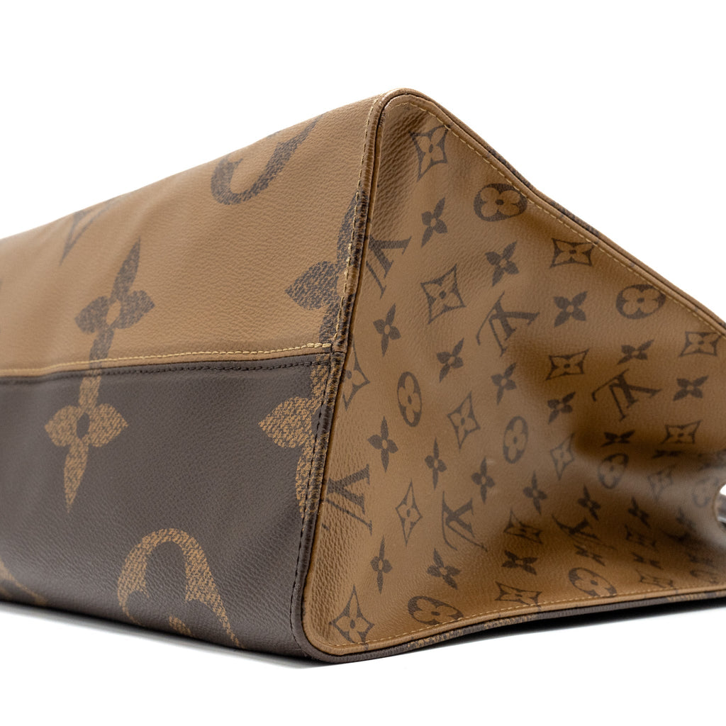 LOUIS VUITTON ONTOEGO GM MONOGRAM CANVAS GHW