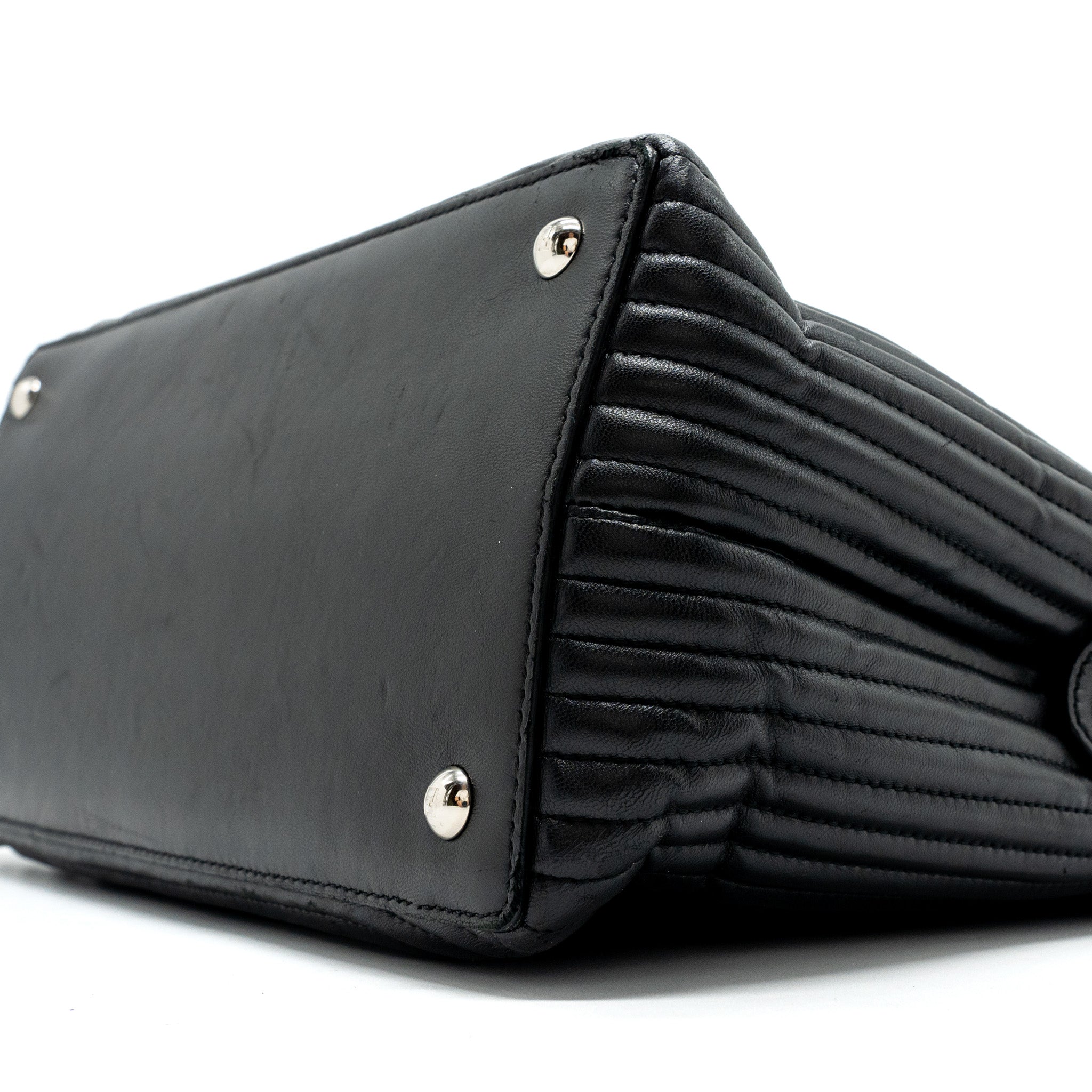 FENDI DOCTOM CHAIN SHOULDER BAG LEATHER BLACK SHW