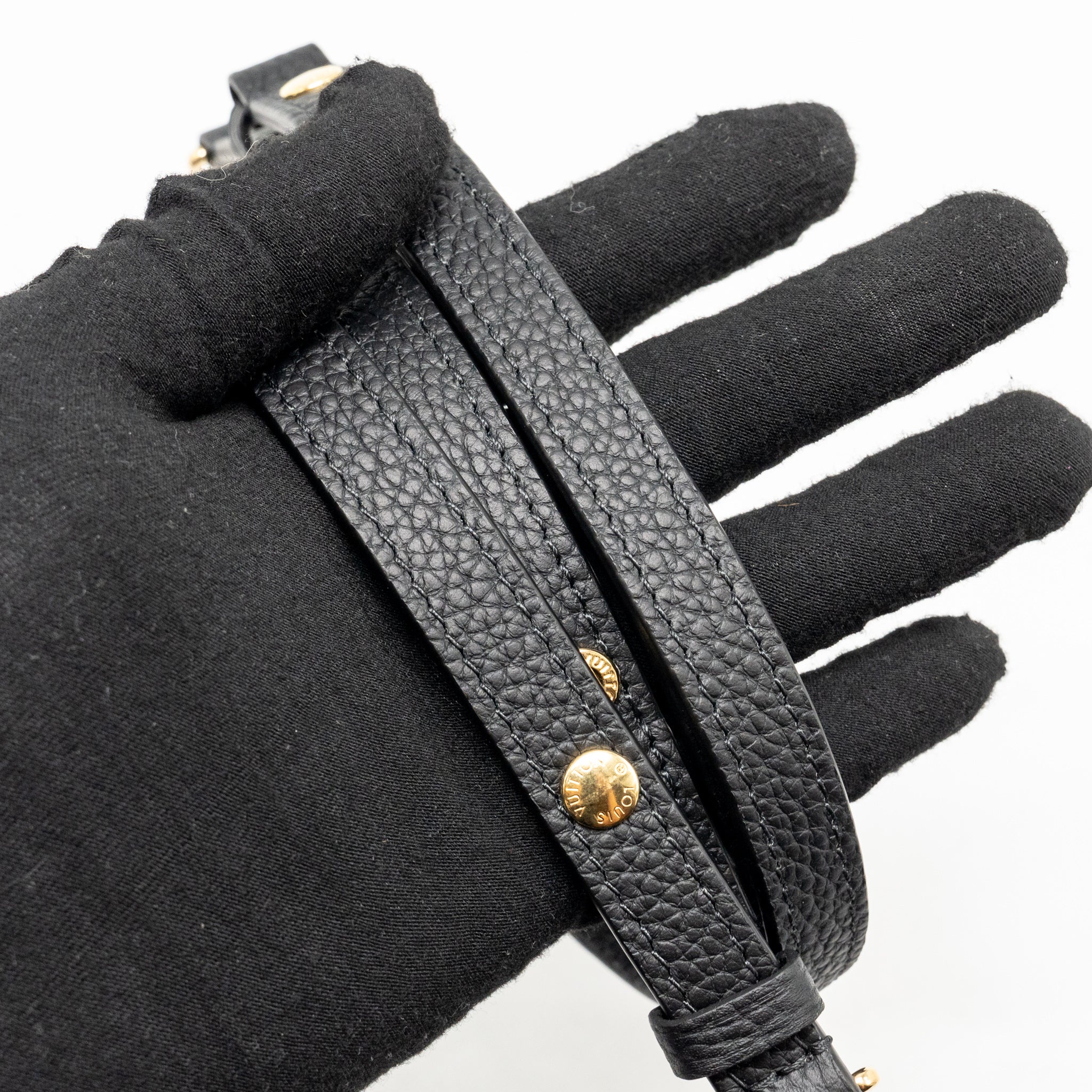 LOUIS VUITTON TWIST ONE HANDLE PM TAURILLON LEATHER BLACK/PINK GHW
