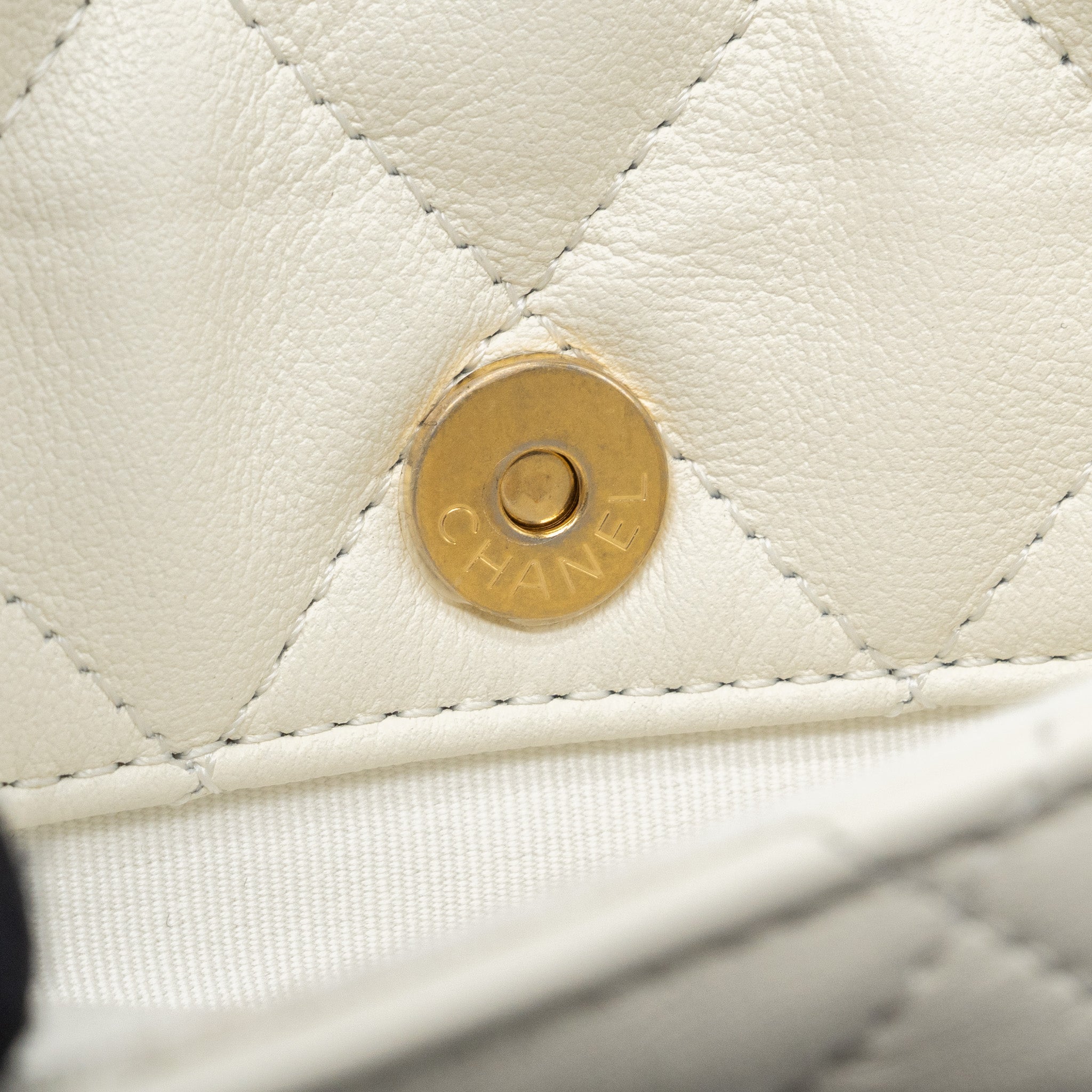CHANEL SMALL CAMERA BAG CALFSKIN WHITE MULTICOLOUR HARDWARE(MICROCHIP)