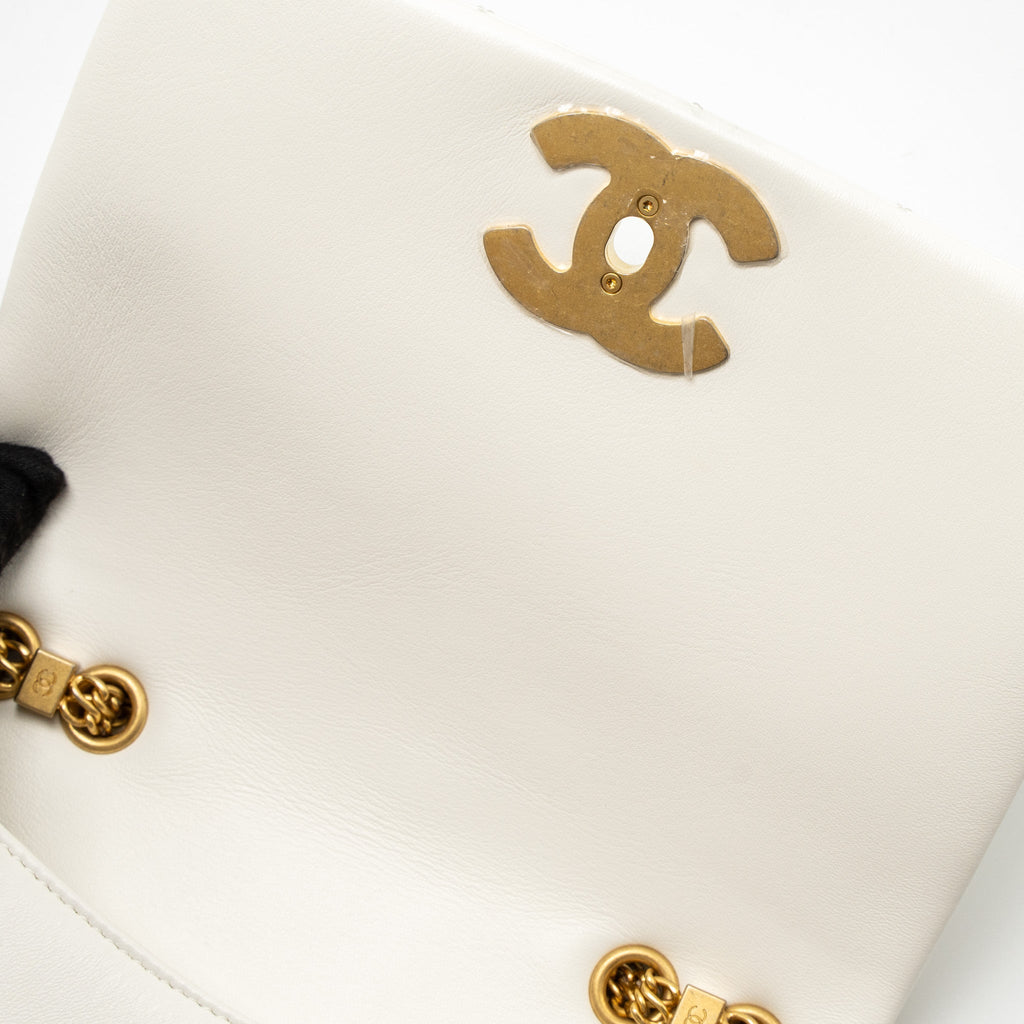 CHANEL FLAP BAG WITH DETAILED CC LOGO CALFSKIN WHITE BRUSHED GHW