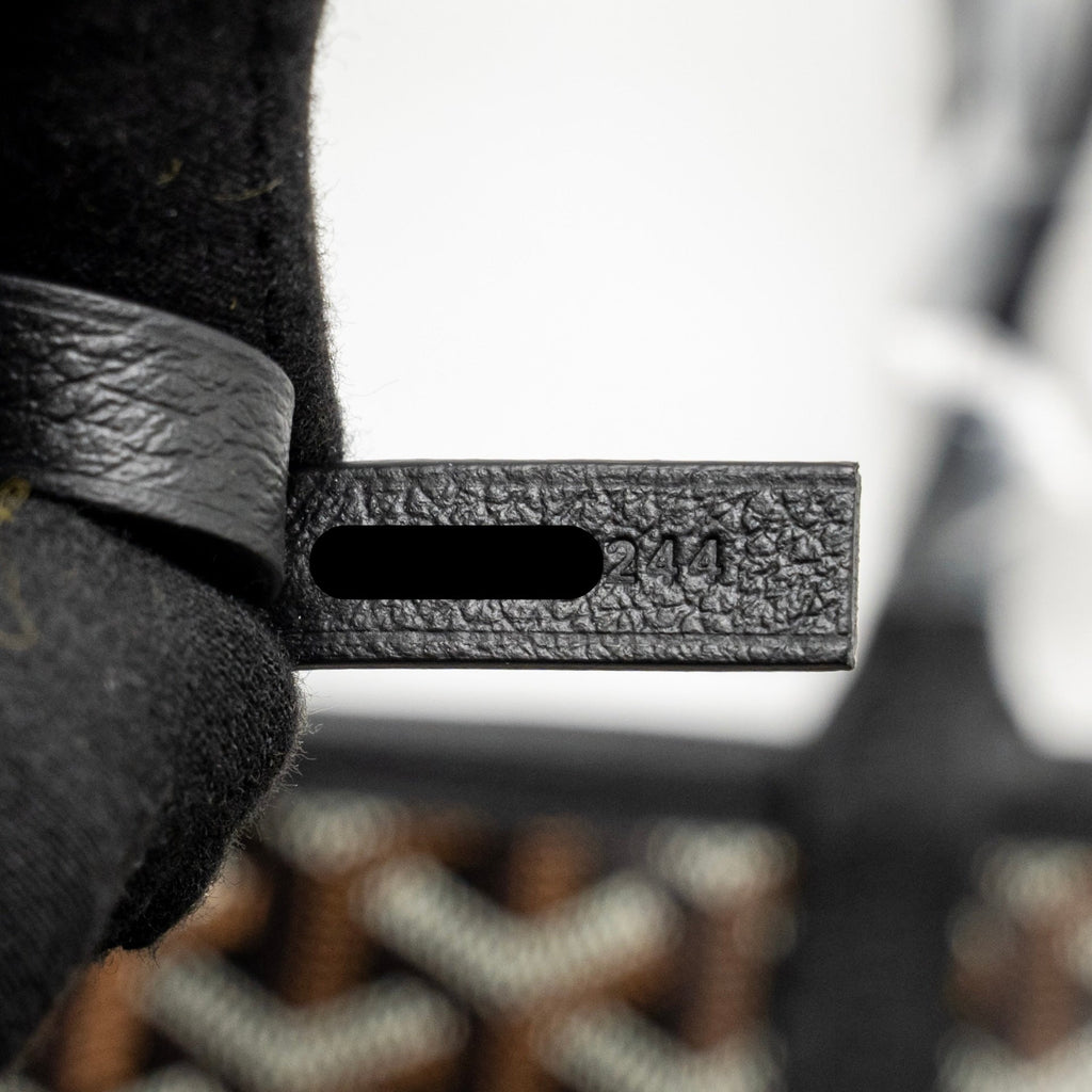 GOYARD SAINT LOUIS PM BAG GOYARDINE CANVAS/CALFSKIN BLACK SHW